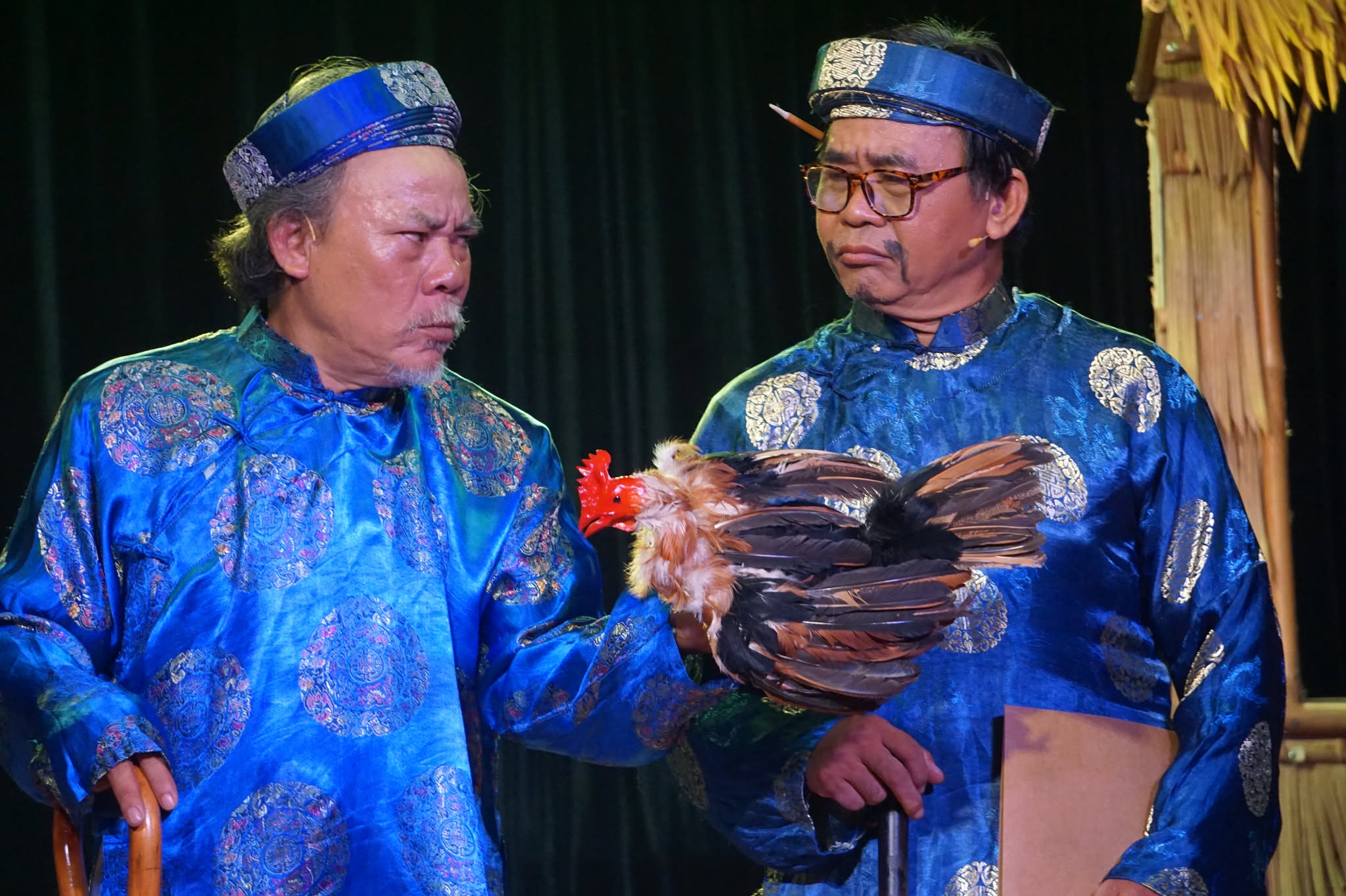 Nghệ sĩ hài Phương Bình trở lại sân khấu với "Vụ án trộm trứng gà"- Ảnh 2.