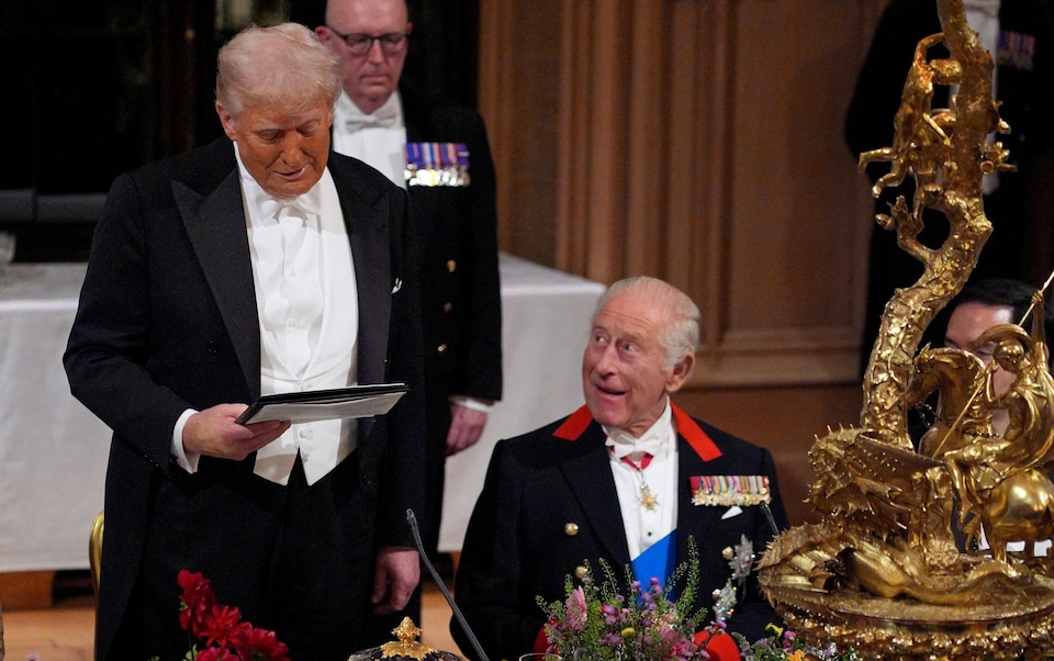 &Ocirc;ng Donald Trump khiến kh&aacute;ch mời tham dự quốc yến tại l&acirc;u đ&agrave;i Windsor bật cười- Ảnh 4.