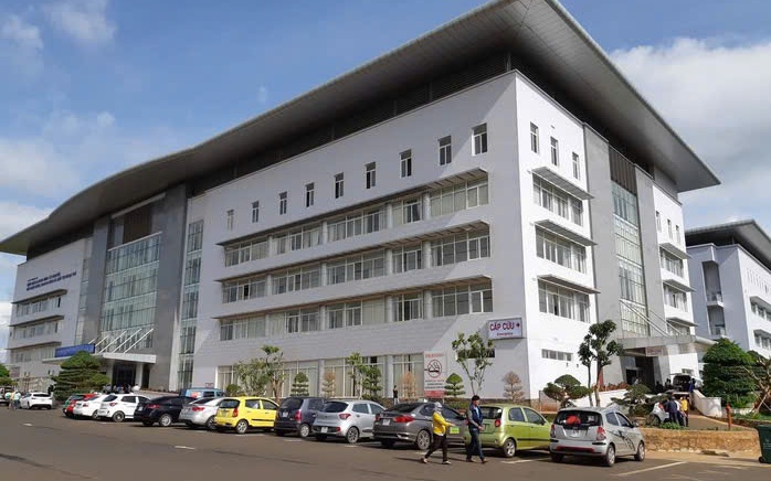 Gi&aacute;m đốc Sở Y tế l&ecirc;n tiếng vụ m&aacute;y hỏng, 255 bệnh nh&acirc;n vẫn được k&ecirc; khai t&aacute;n sỏi - Ảnh 3.