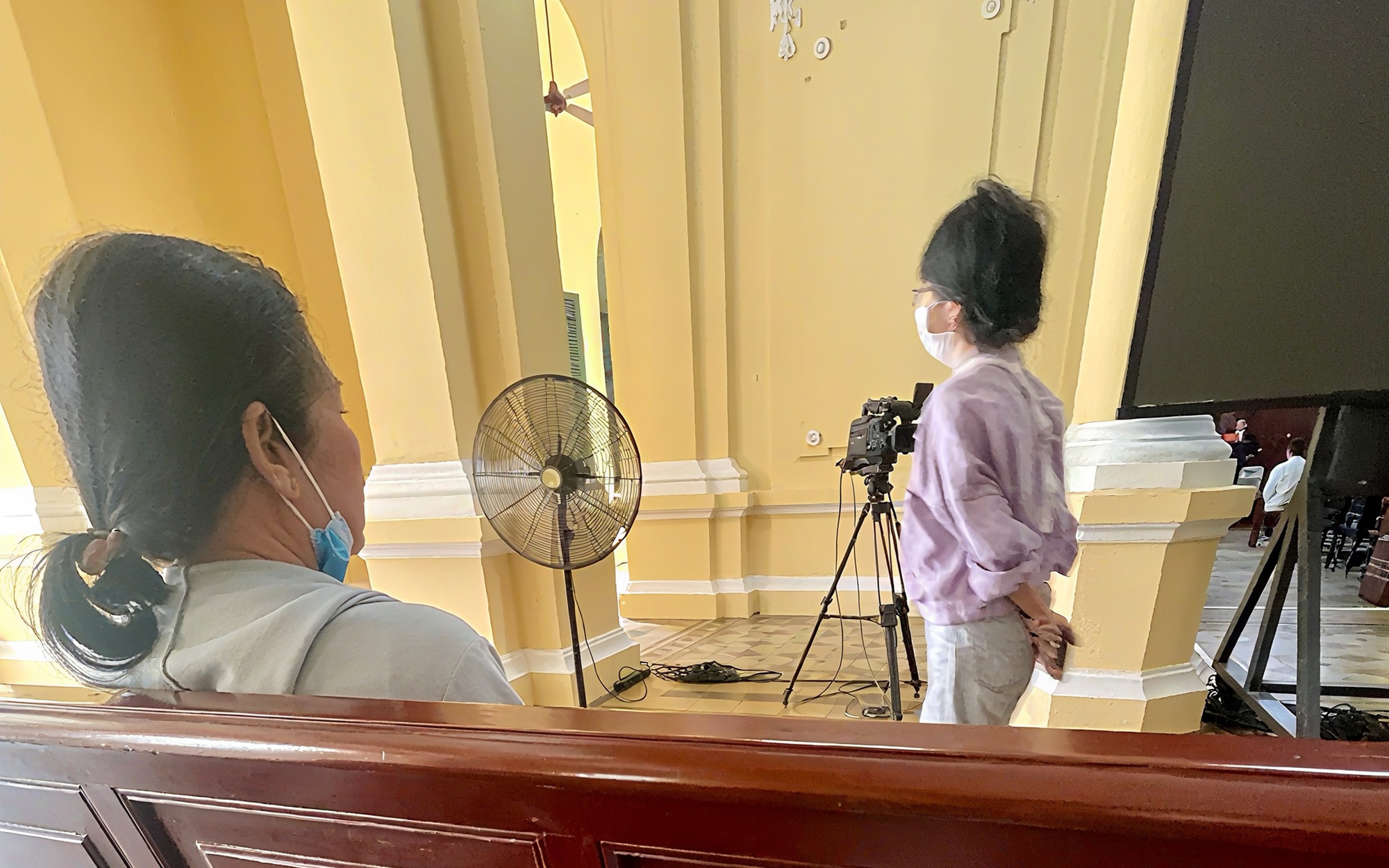Nước mắt chảy ngược