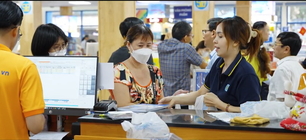 Khai trương Nhà sách và thiết bị trường học Nguyễn Tri Phương- Ảnh 4.