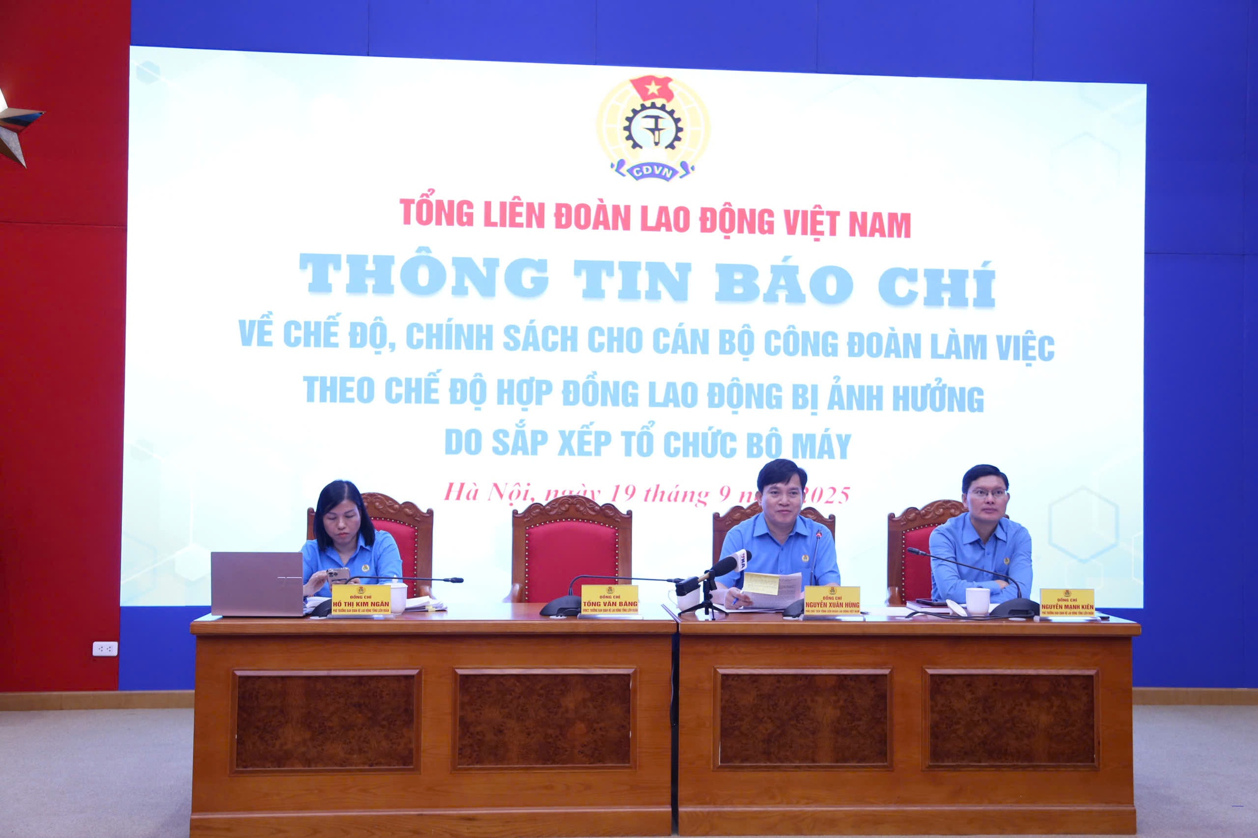 N&Oacute;NG: Trước 1-11 sẽ chi trả xong ch&iacute;nh s&aacute;ch cho 425 c&aacute;n bộ c&ocirc;ng đo&agrave;n chuy&ecirc;n tr&aacute;ch nghỉ việc - Ảnh 1.