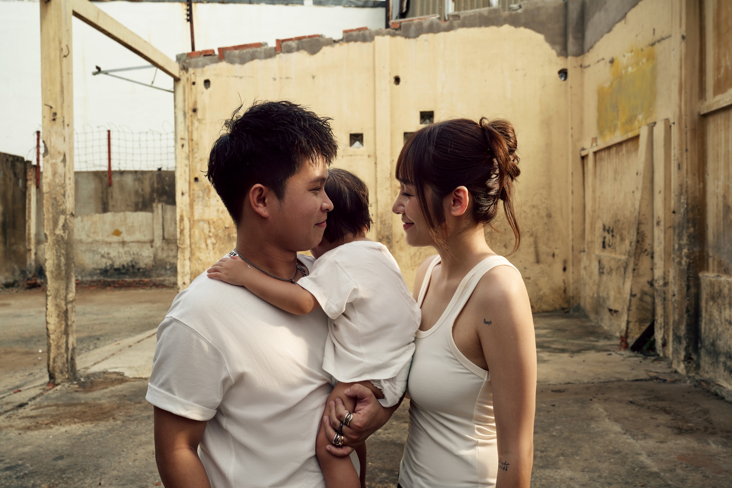 Qu&aacute;n qu&acirc;n Rap Việt Seachains g&acirc;y sốc với "30 The Album"- Ảnh 3.