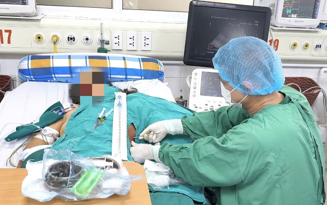 Người phụ nữ nguy kịch sau khi tiêm thuốc giảm đau vùng cổ