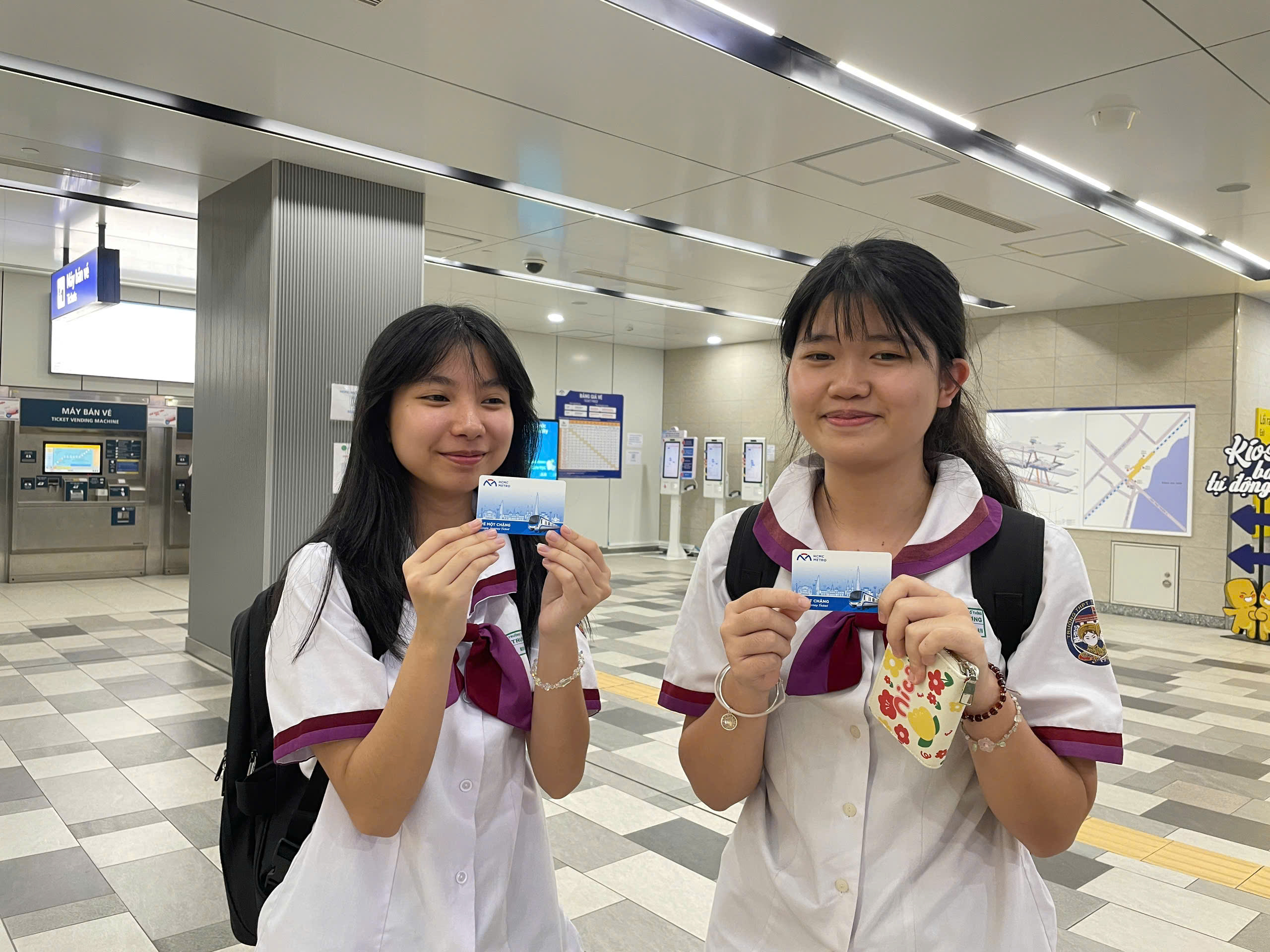 Thuận tiện hơn khi metro th&iacute; điểm bỏ v&eacute; giấy- Ảnh 5.