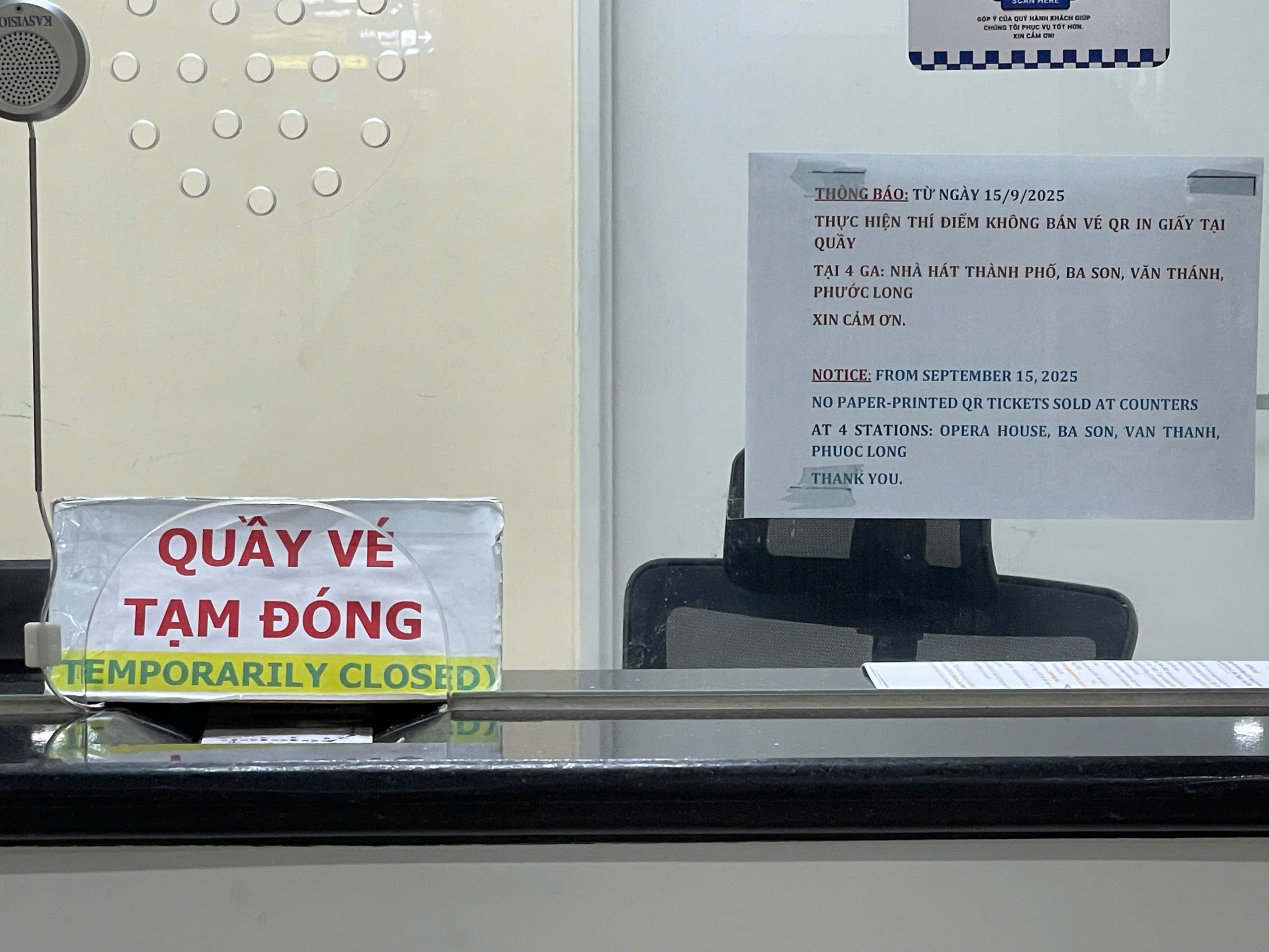 Thuận tiện hơn khi metro th&iacute; điểm bỏ v&eacute; giấy- Ảnh 1.