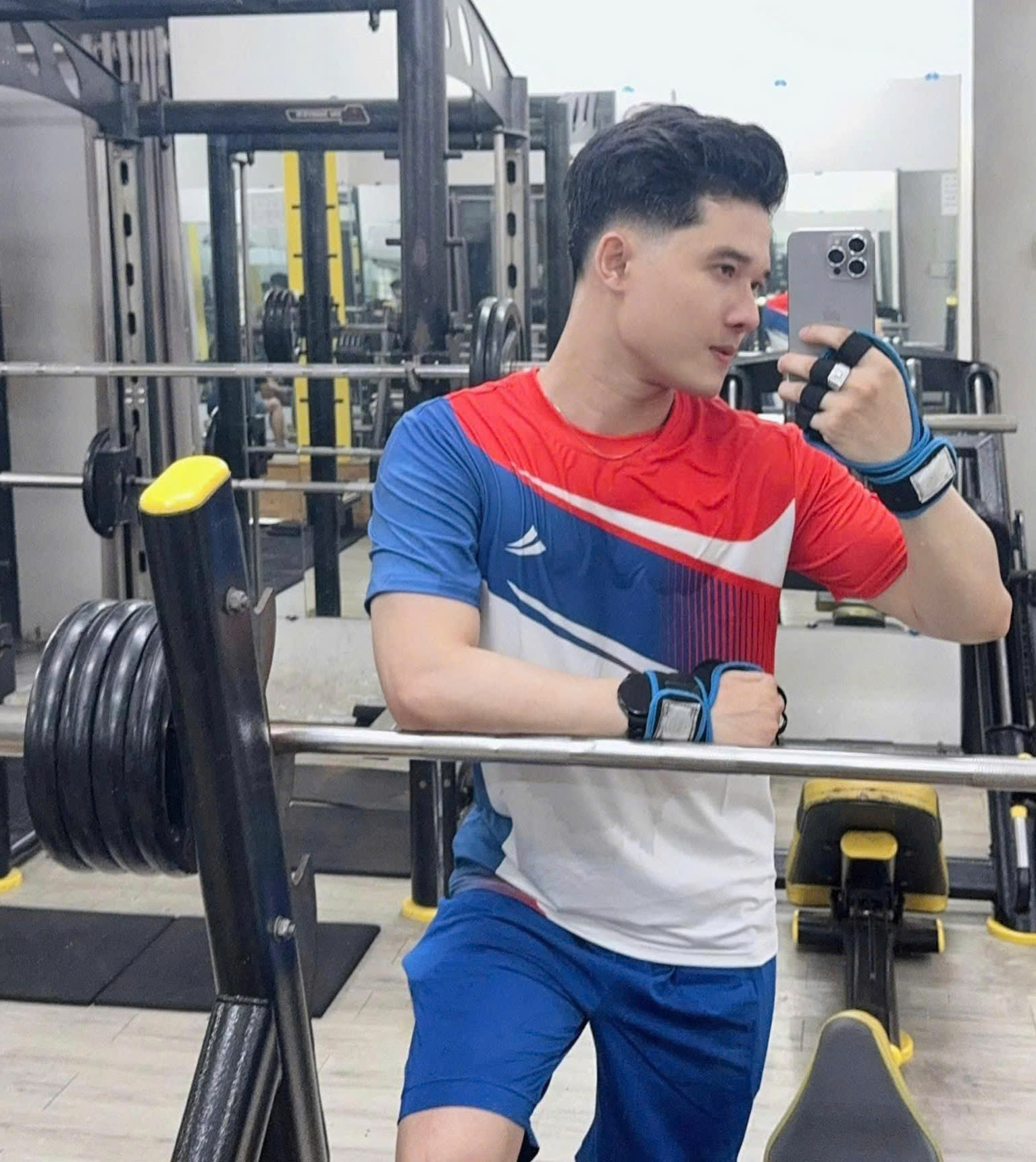 Cuộc thi viết "L&ograve;ng tốt quanh ta&rdquo; lần 3: Những giọt m&aacute;u cứu người của ch&agrave;ng trai tuổi 28- Ảnh 2.