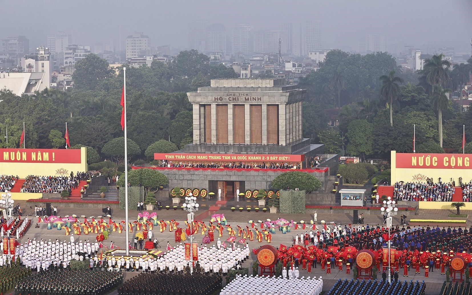 Hoành tráng, hào hùng trong ngày lịch sử