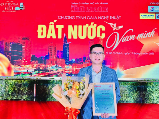 "Việt Nam tiến bước" chan chứa tinh thần đoàn kết, khát vọng vươn lên- Ảnh 1.