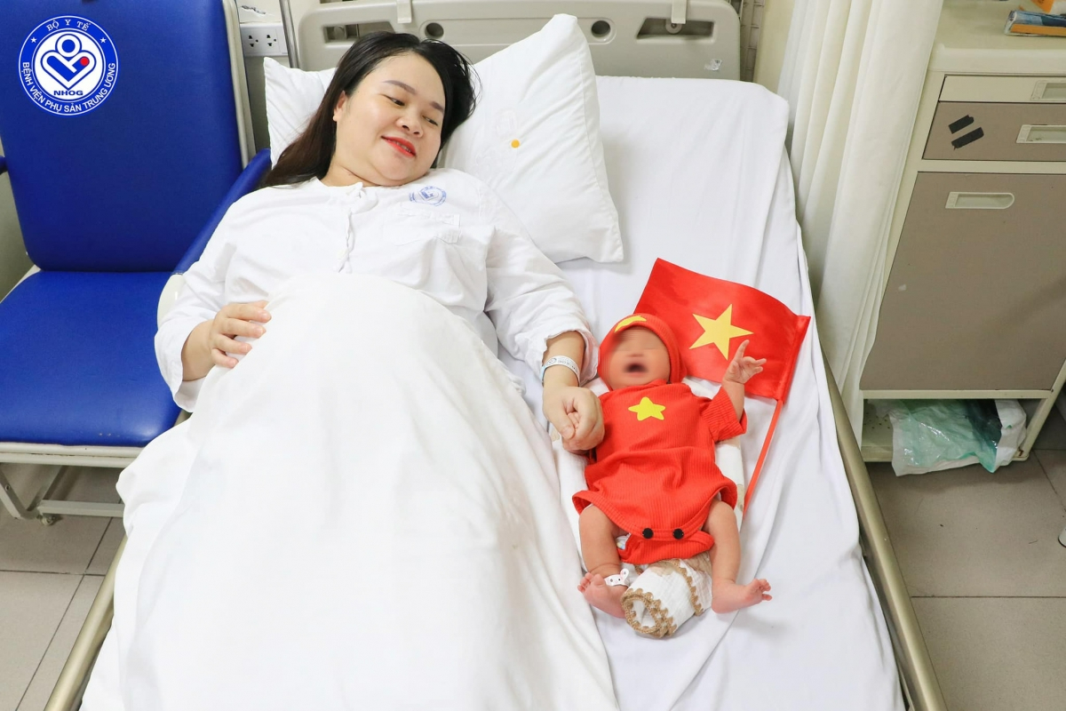 Những em bé chào đời đúng dịp Quốc khánh 2-9 - Ảnh 2.