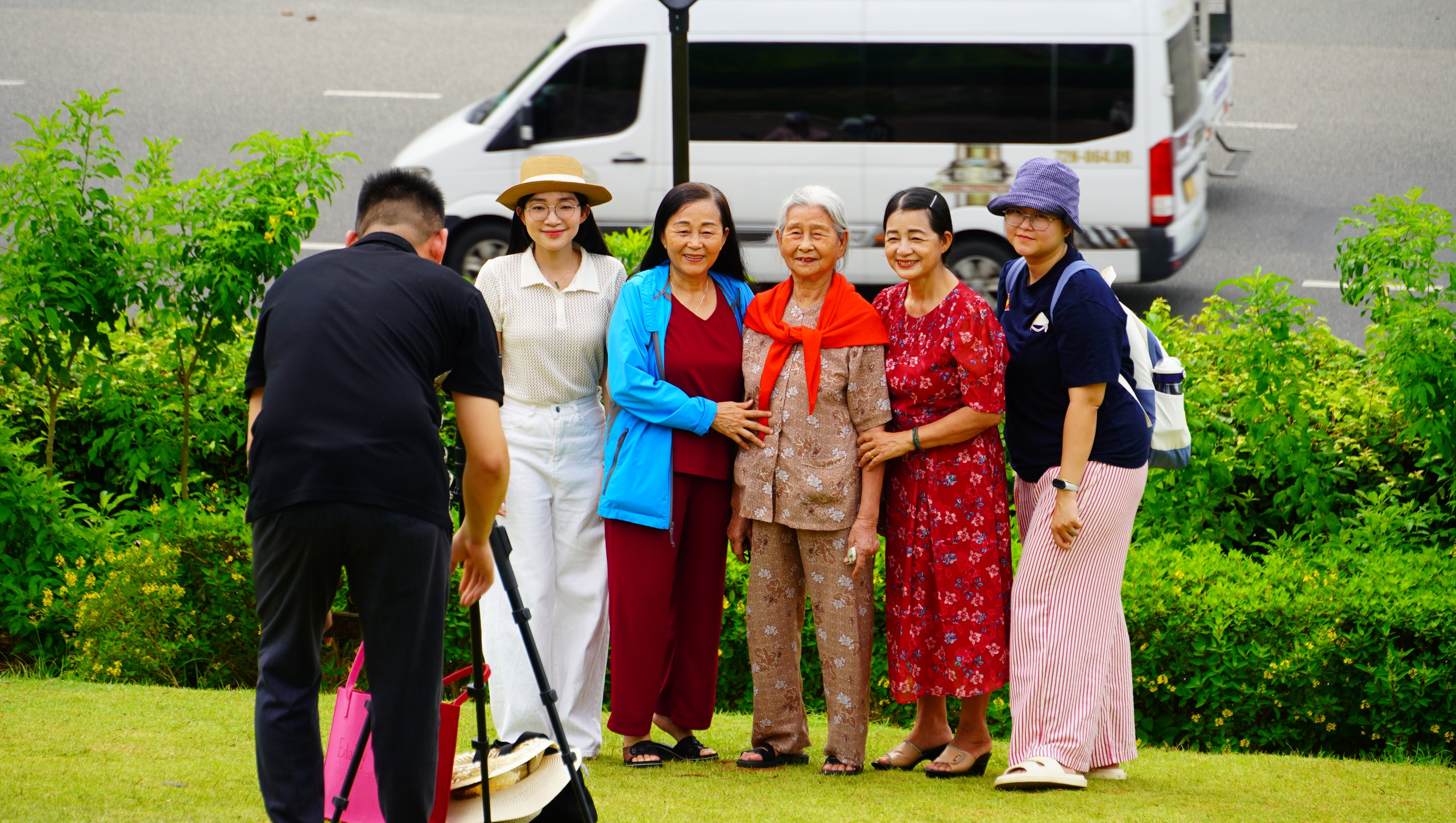 D&ograve;ng người đổ về biển Vũng T&agrave;u trong chiều 2-9 - Ảnh 7.