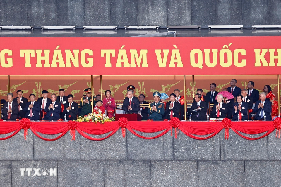 Tổng B&iacute; thư T&ocirc; L&acirc;m: Kh&ocirc;ng g&igrave; c&oacute; thể ngăn ch&uacute;ng ta vươn tới h&ograve;a b&igrave;nh, thịnh vượng - Ảnh 1.