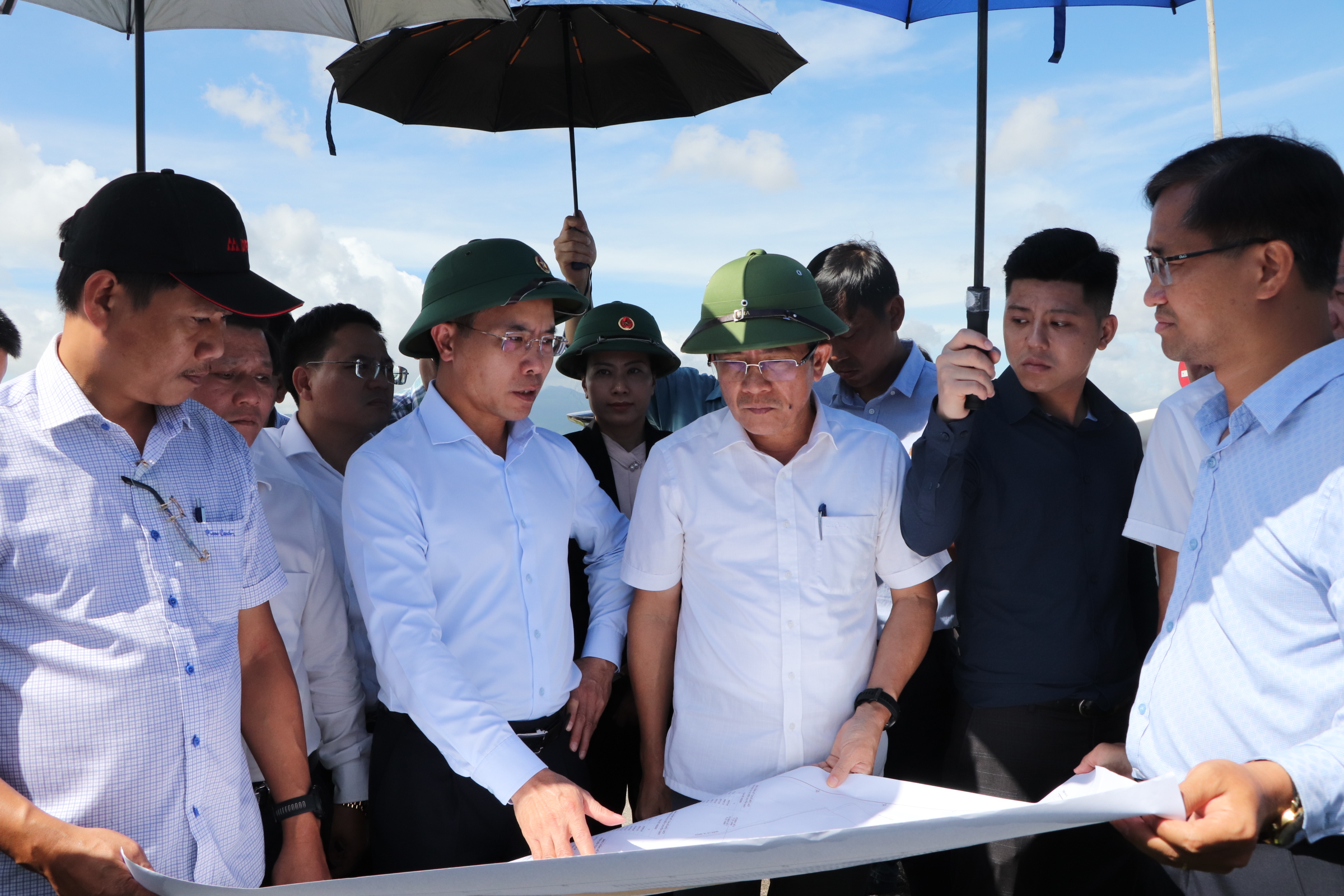 Chủ tịch UBND TP Đ&agrave; Nẵng: L&agrave;m phải c&oacute; sản phẩm, nếu sợ để người kh&aacute;c l&agrave;m- Ảnh 5.