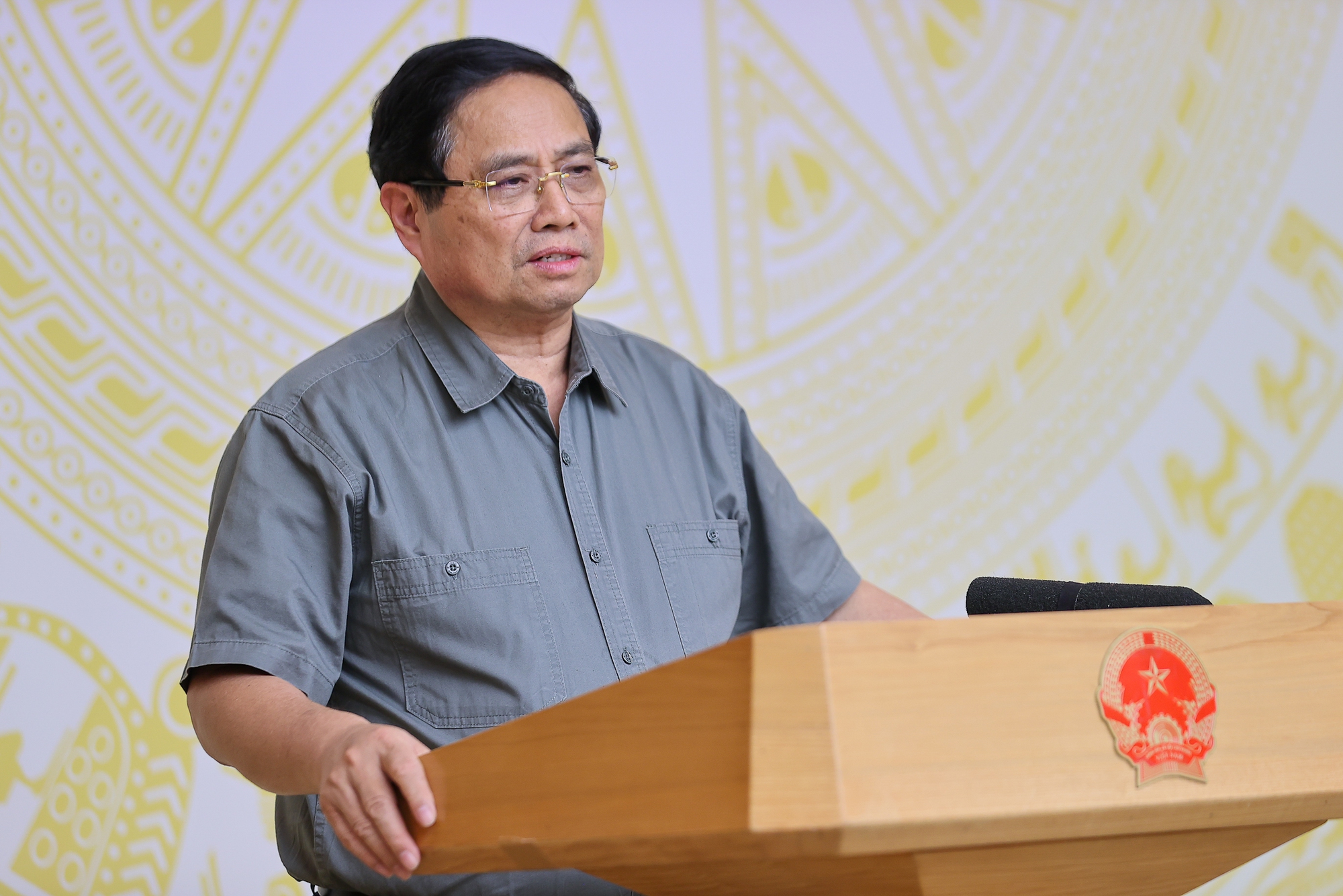 Thủ tướng y&ecirc;u cầu b&aacute;m s&aacute;t chỉ đạo của Tổng B&iacute; thư T&ocirc; L&acirc;m về ho&agrave;n thiện thể chế- Ảnh 1.