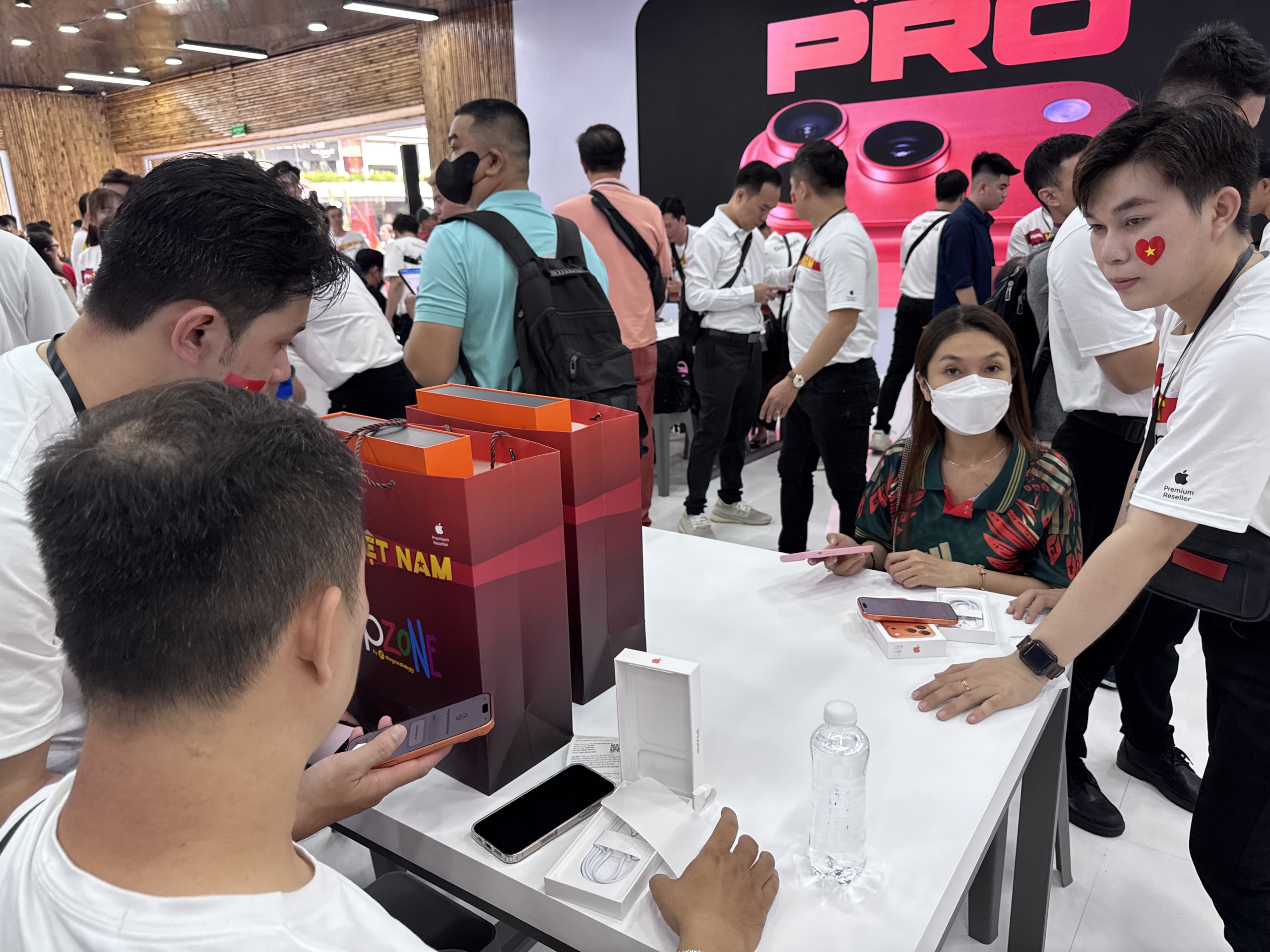 Sức hút từ iPhone 17 - Ảnh 1.