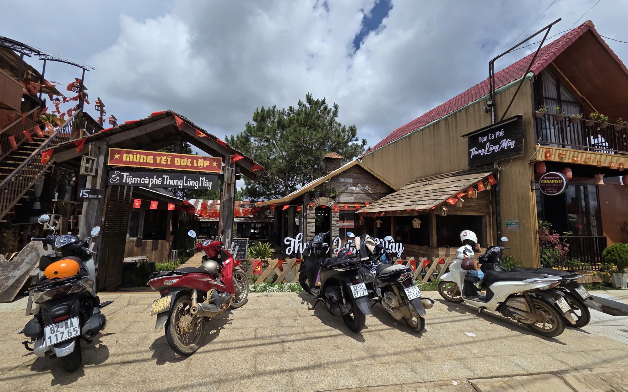 Chuyển c&ocirc;ng an điều tra l&ocirc; đất "si&ecirc;u view" ở Măng Đen đang c&oacute; chủ bị b&aacute;n đấu gi&aacute;- Ảnh 2.