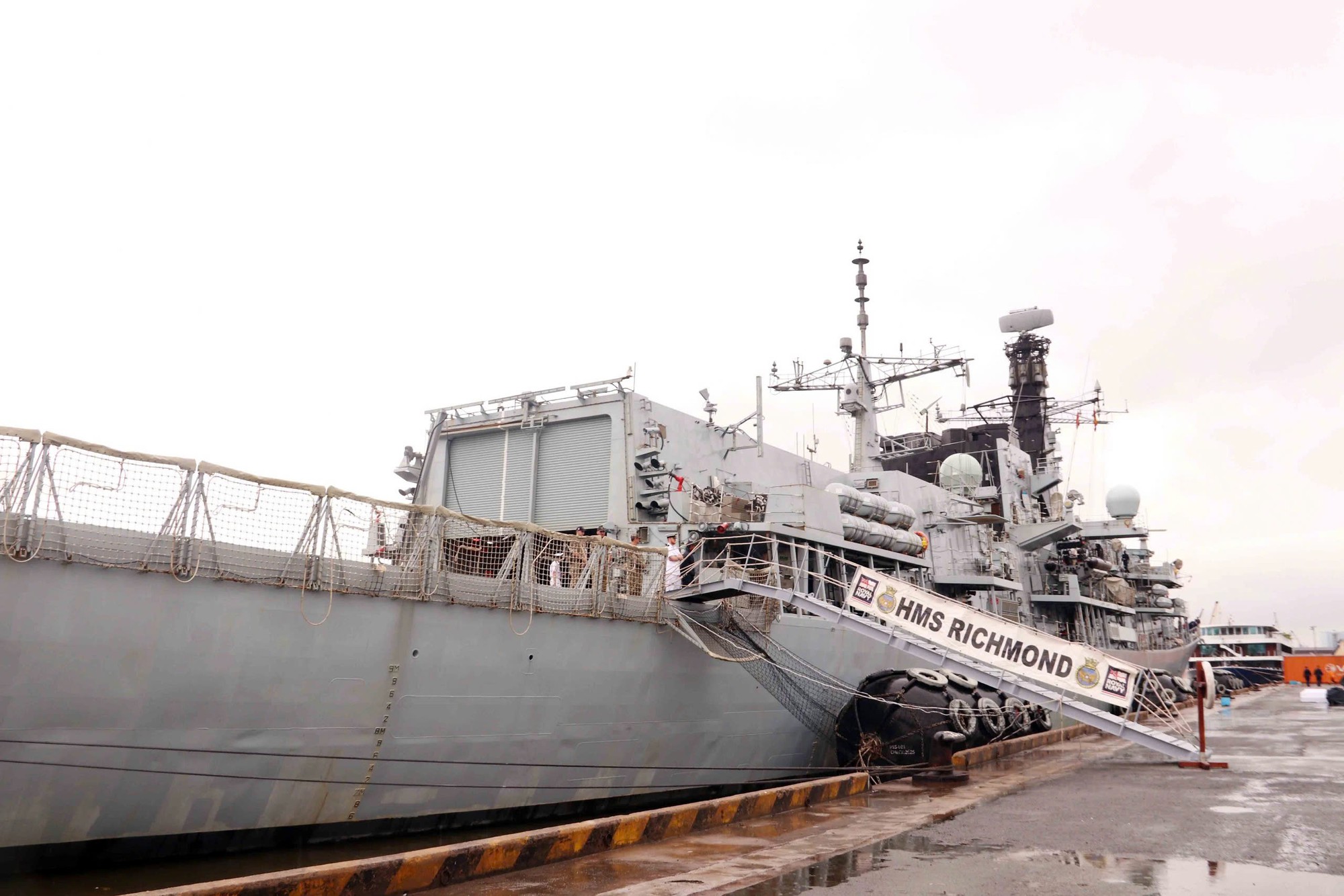 T&agrave;u Hải qu&acirc;n Anh HMS Richmond trở lại Việt Nam- Ảnh 1.