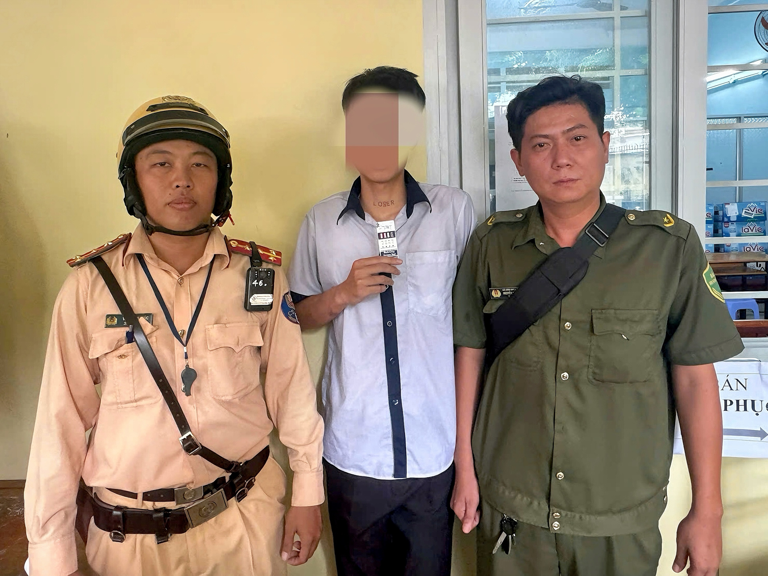 Chất cấm vẫn l&eacute;n l&uacute;t bủa v&acirc;y - Ảnh 1.