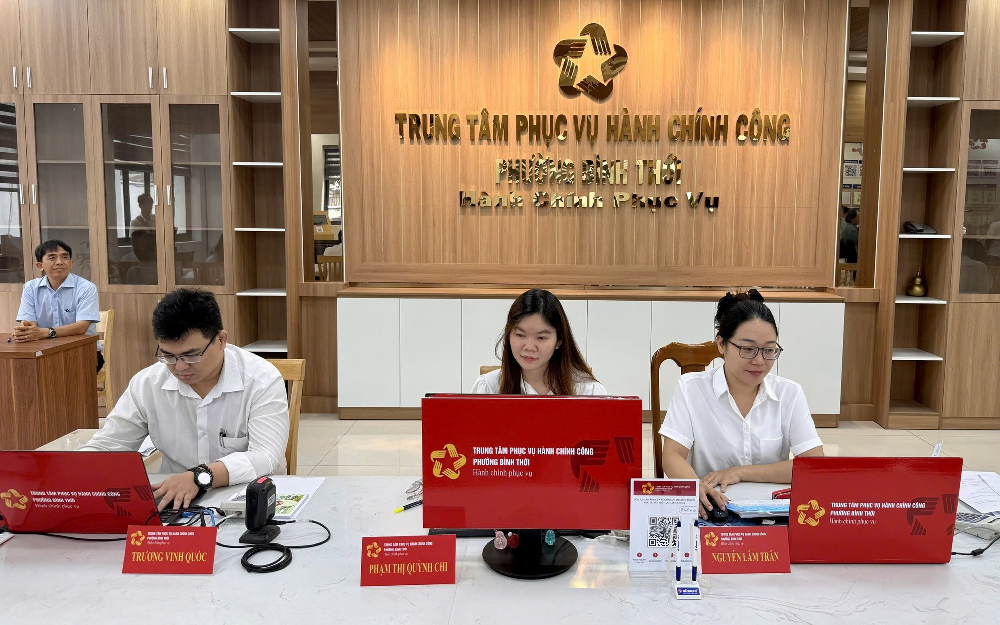TP HCM rà soát, hoàn thiện cơ chế, chính sách theo mô hình chính quyền địa phương 2 cấp - Ảnh 2.