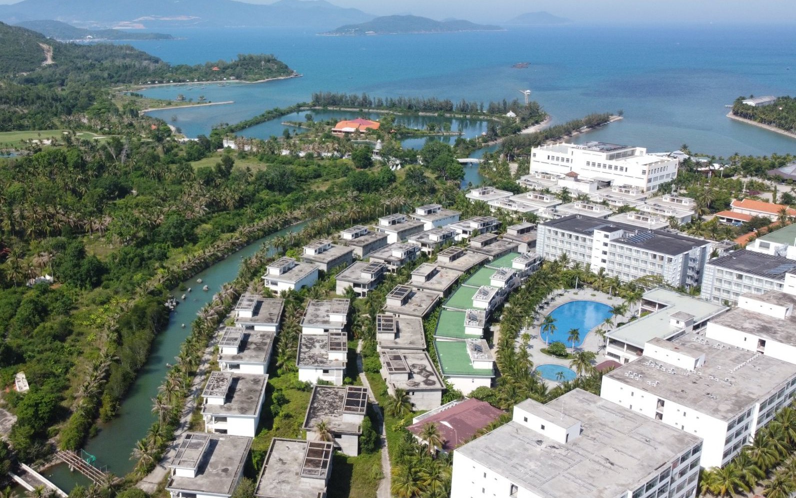 Phó Thủ tướng Nguyễn Hòa Bình chỉ đạo xử lý các dự án vướng mắc kéo dài ở Khánh Hòa
