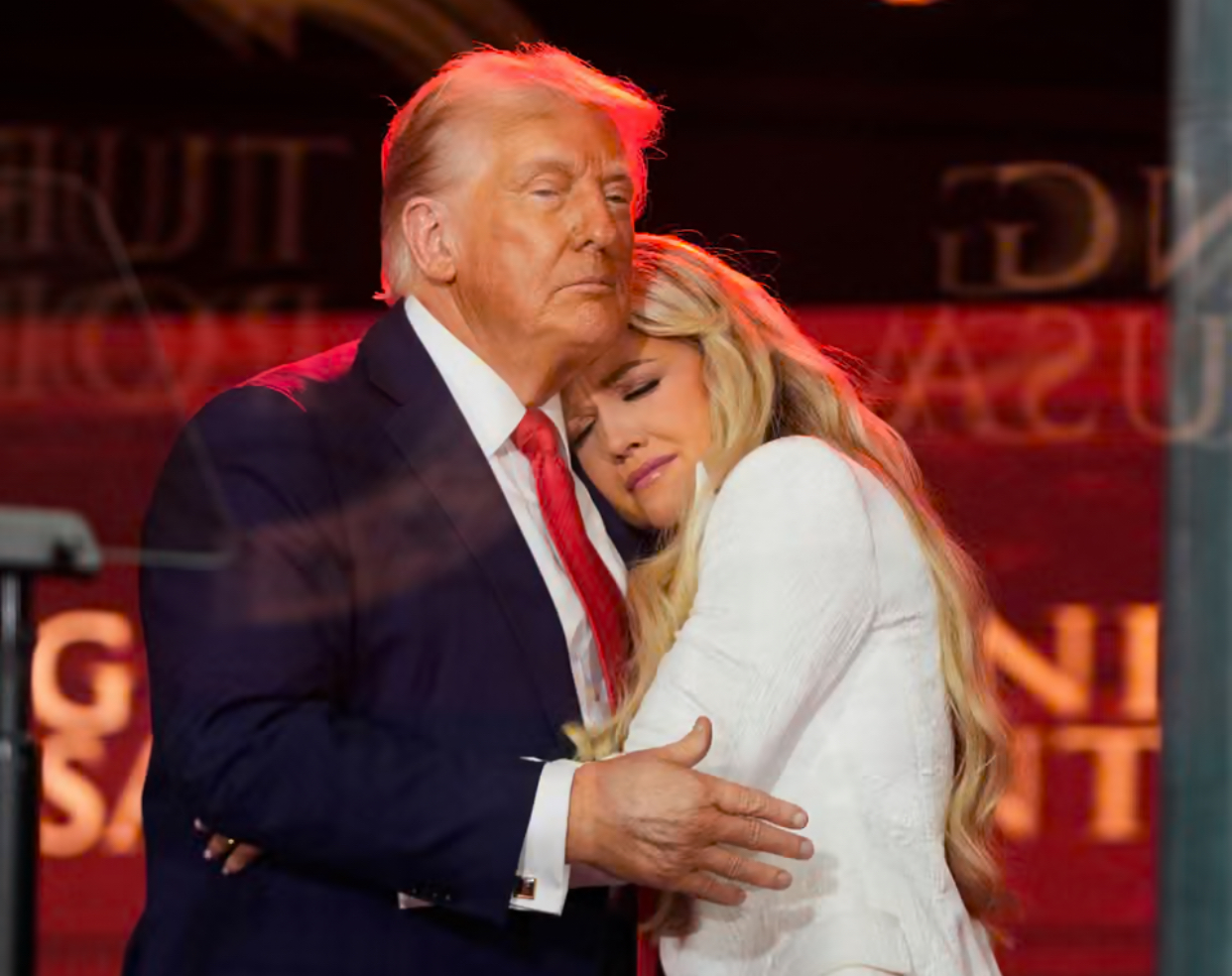 Tổng thống Donald Trump ca ngợi đồng minh qu&aacute; cố Charlie Kirk- Ảnh 1.