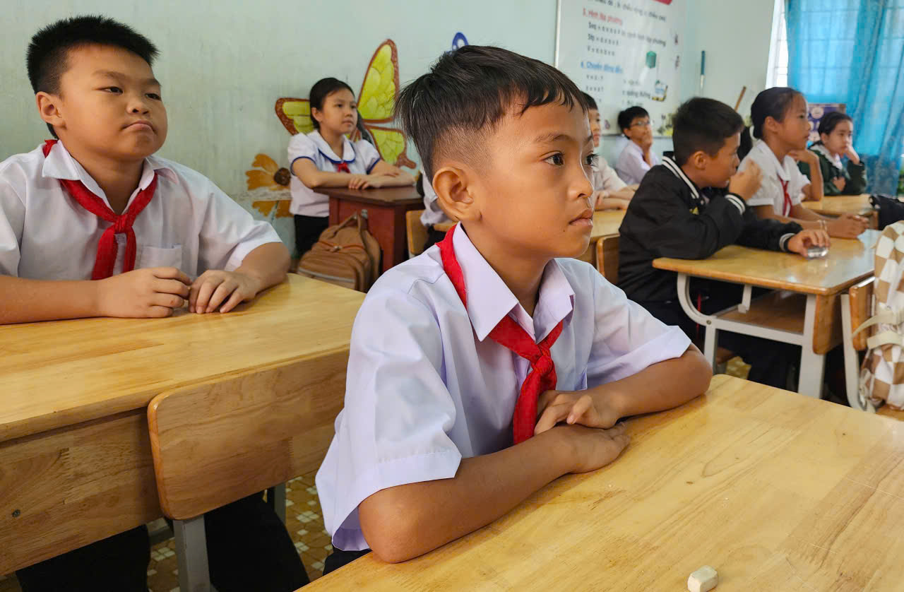 Tuy&ecirc;n dương cậu học tr&ograve; lớp 5 dũng cảm cứu bạn trong vụ thảm &aacute;n Đắk Lắk - Ảnh 5.