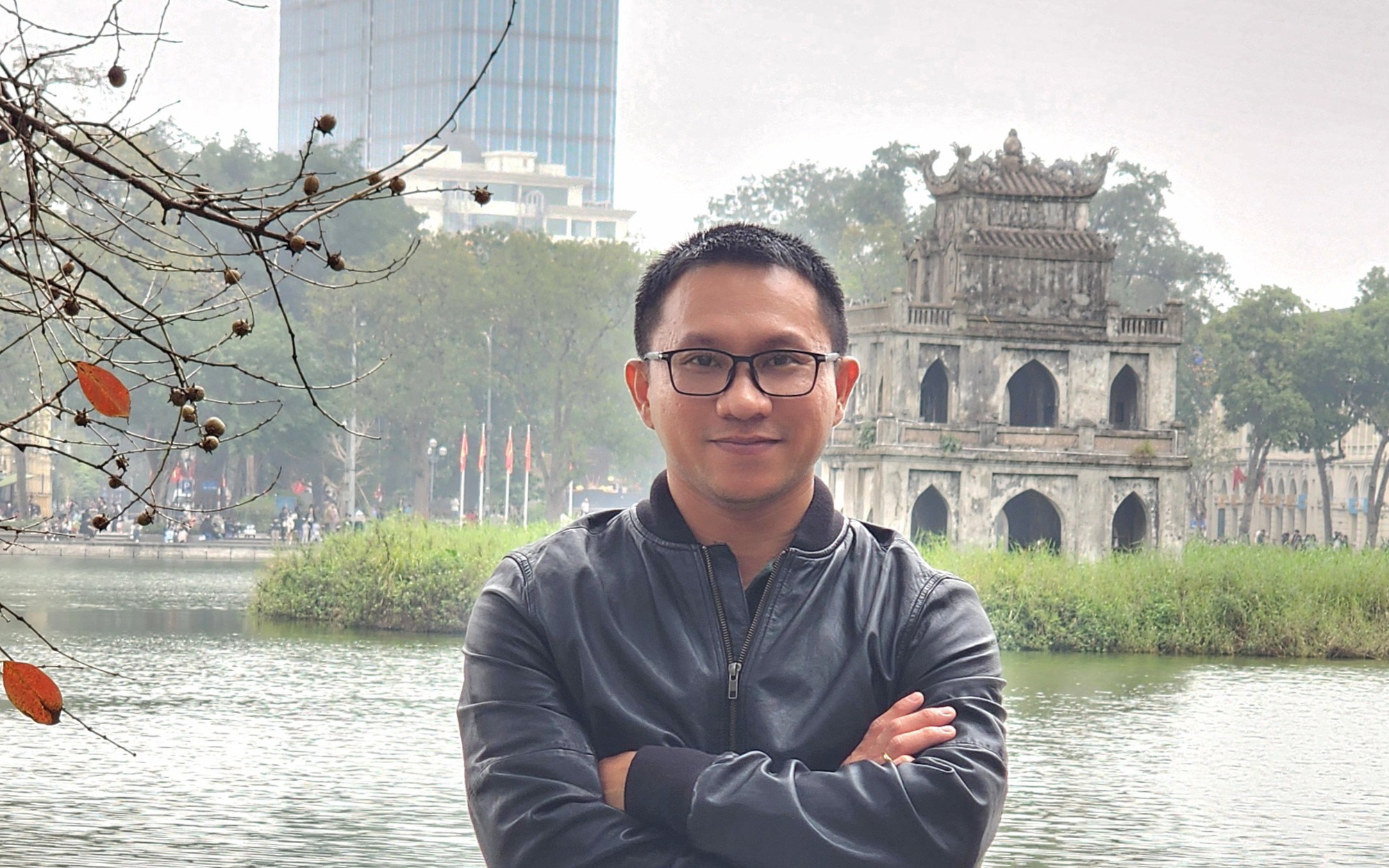 "Đời không trọn vẹn" của Tùng Lê