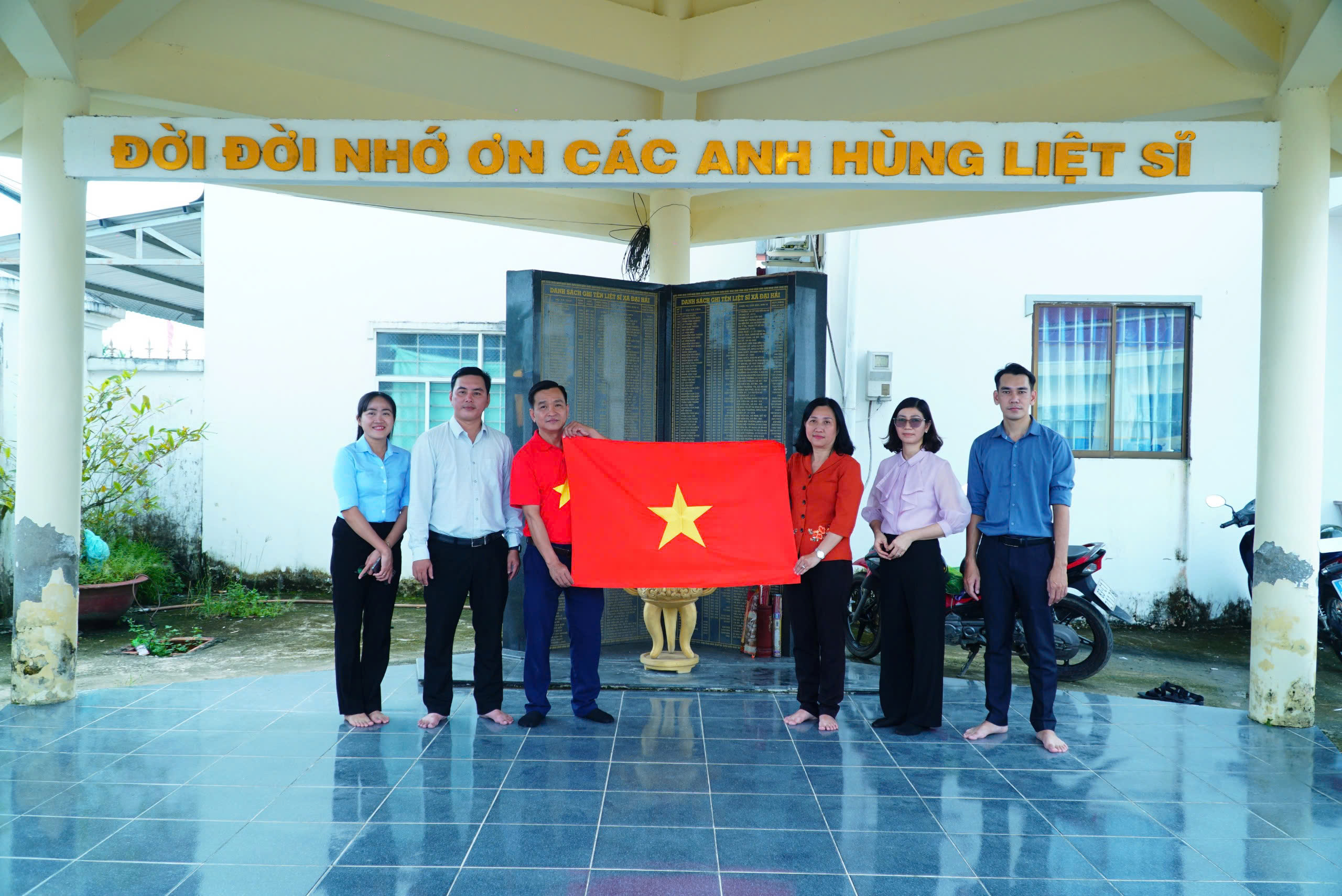 CLIP: Kh&aacute;nh th&agrave;nh tuyến "Đường cờ Tổ quốc" tại x&atilde; anh h&ugrave;ng ở Cần Thơ- Ảnh 5.