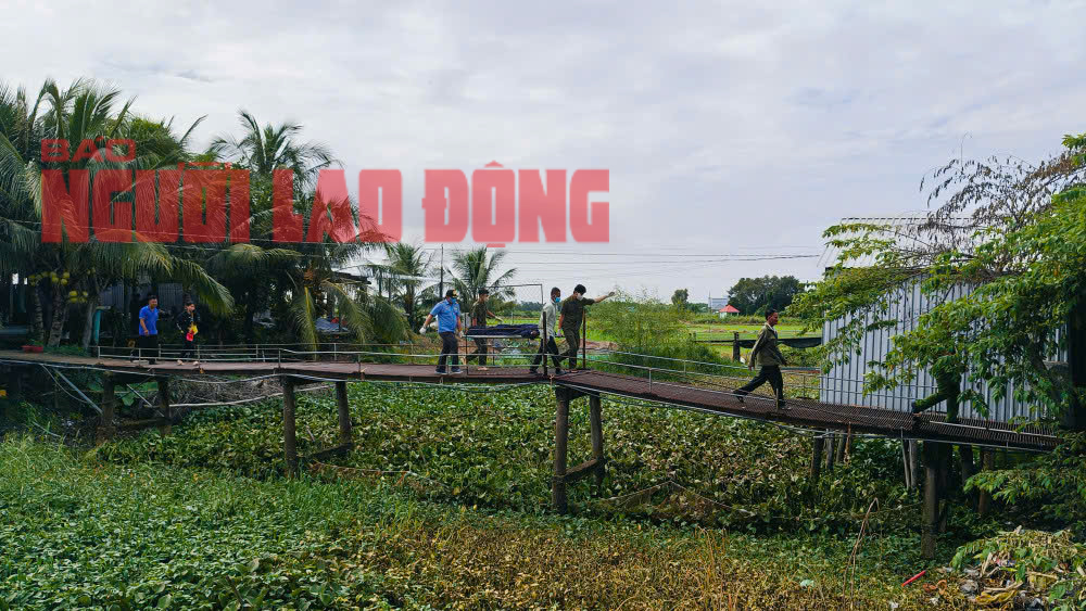 Điều tra vụ tự thi&ecirc;u nghi&ecirc;m trọng của người đ&agrave;n &ocirc;ng b&aacute;n dưa hấu tại T&acirc;y Ninh - Ảnh 2.