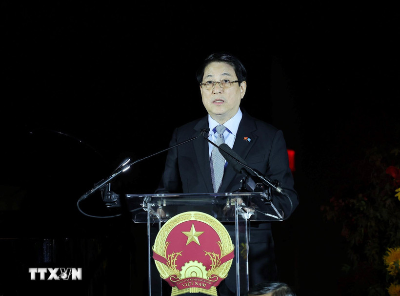 Chủ tịch nước Lương Cường chủ tr&igrave; chi&ecirc;u đ&atilde;i kỷ niệm 80 năm Quốc kh&aacute;nh Việt Nam tại Mỹ - Ảnh 1.