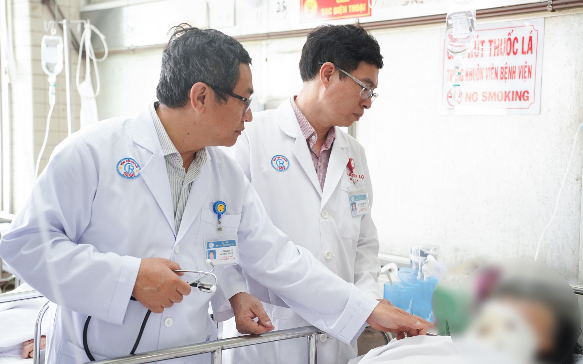 Bệnh viện Chợ Rẫy thông tin sức khỏe 2 mẹ con bị bắn ở Tây Ninh