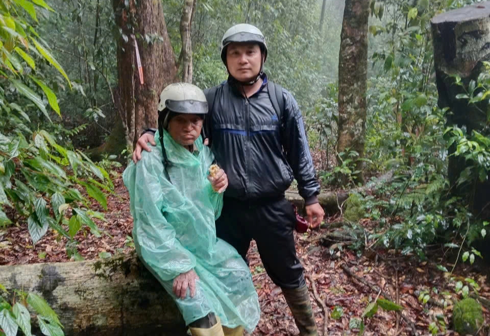 "Phép mầu" đến với cụ ông mất tích 6 ngày trong rừng sâu ở Lâm Đồng- Ảnh 1.