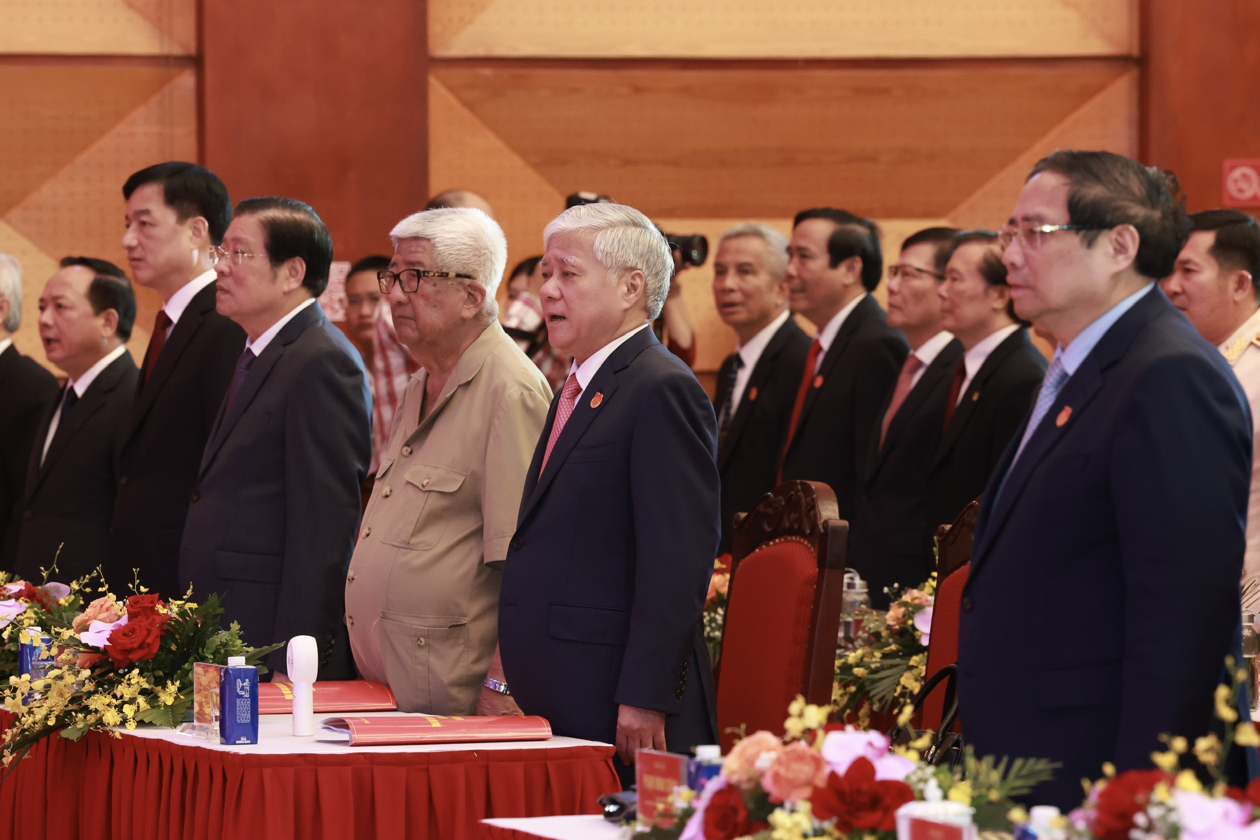 Tổng B&iacute; thư T&ocirc; L&acirc;m v&agrave; Thủ tướng Phạm Minh Ch&iacute;nh dự Đại hội Đảng bộ MTTQ Trung ương - Ảnh 6.