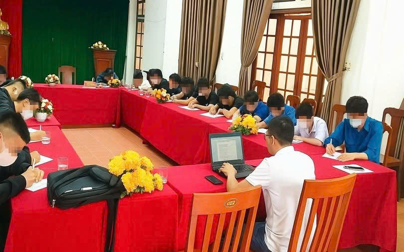 22 thanh thiếu niên hẹn nhau giải quyết mâu thuẫn, gây náo loạn 