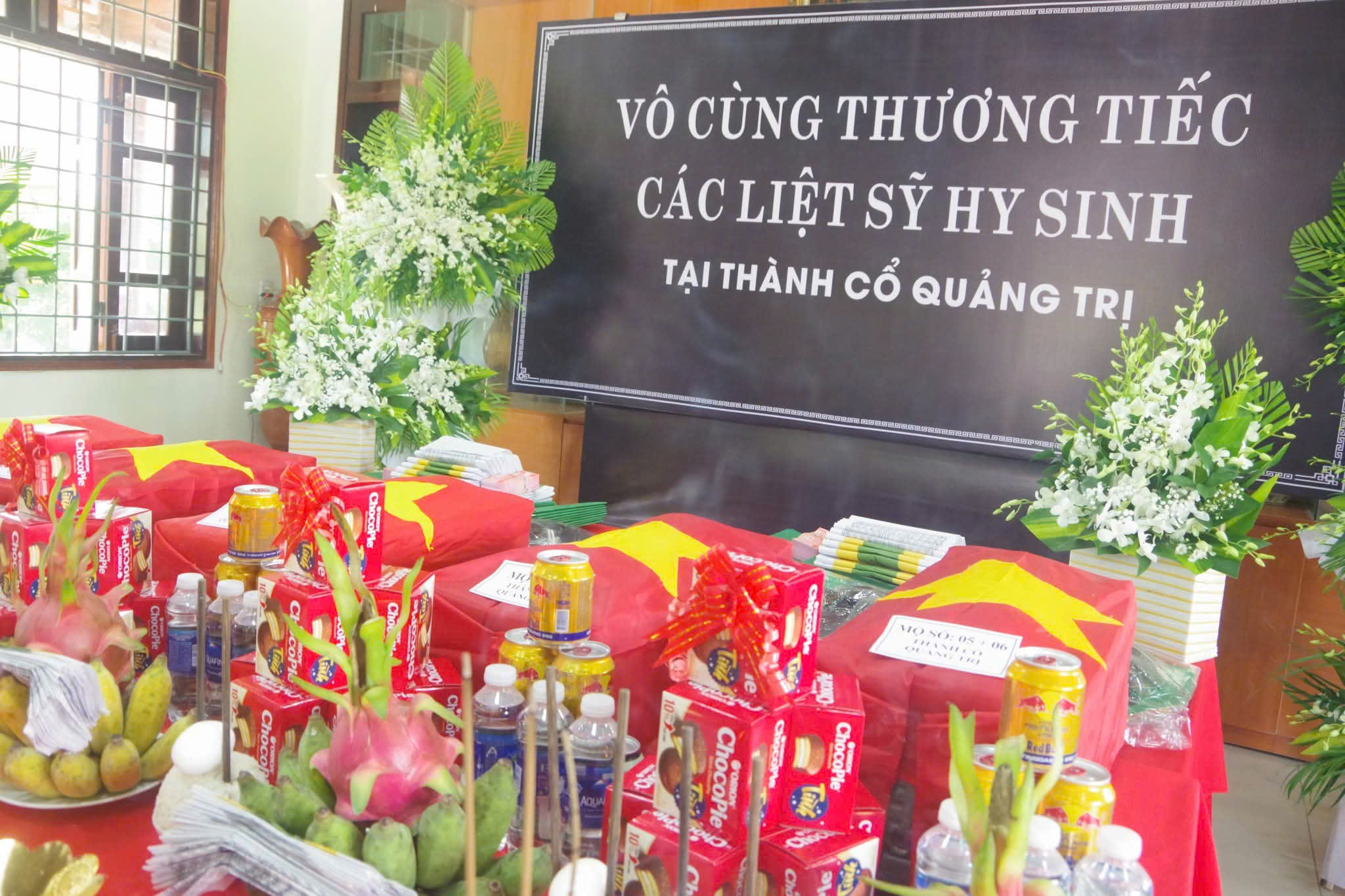 T&ocirc;n tạo Th&agrave;nh cổ Quảng Trị ph&aacute;t hiện nhiều h&agrave;i cốt liệt sĩ trong qu&aacute; tr&igrave;nh thi c&ocirc;ng - Ảnh 1.