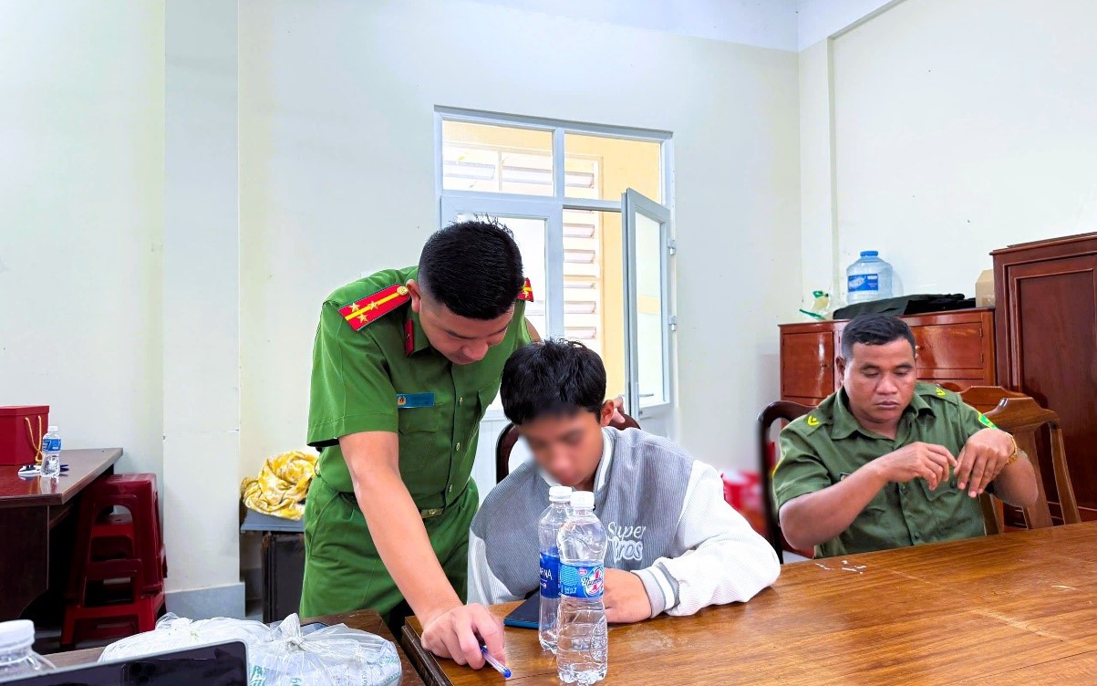 Tạm giữ thanh niên xâm hại bé gái ở Đồng Nai