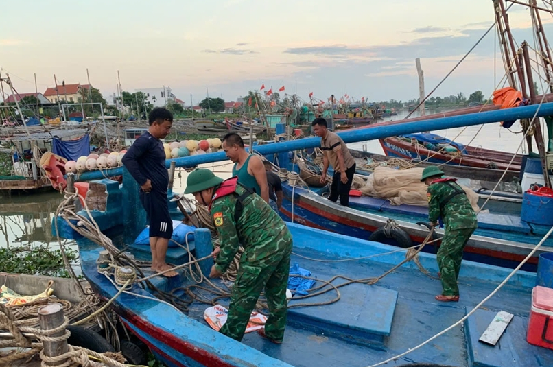 Nhiều địa phương dừng c&aacute;c hoạt động vui chơi giải tr&iacute;, cấm biển- Ảnh 1.