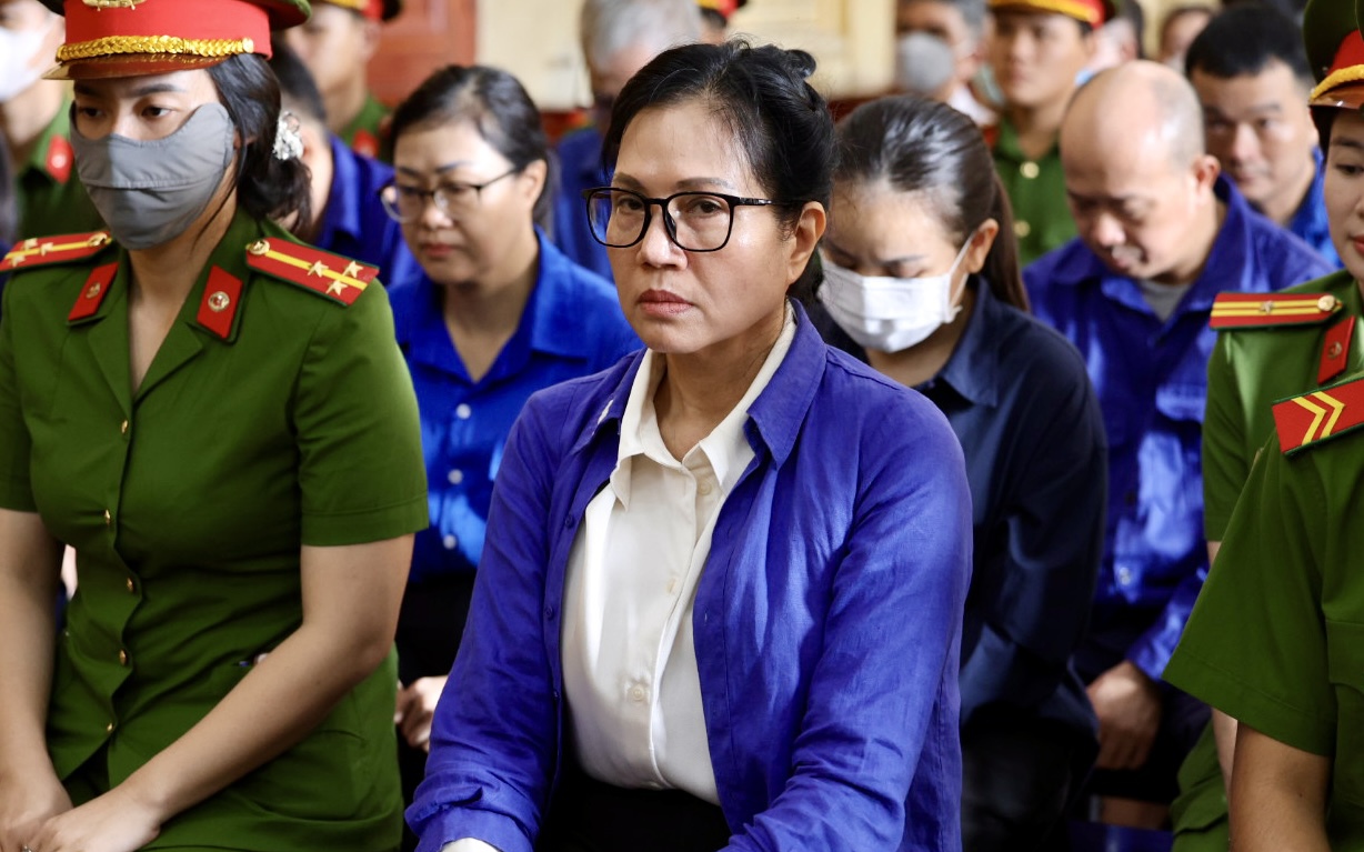 Một câu hỏi của chủ toạ khiến cựu Tổng giám đốc SJC ngượng ngùng
