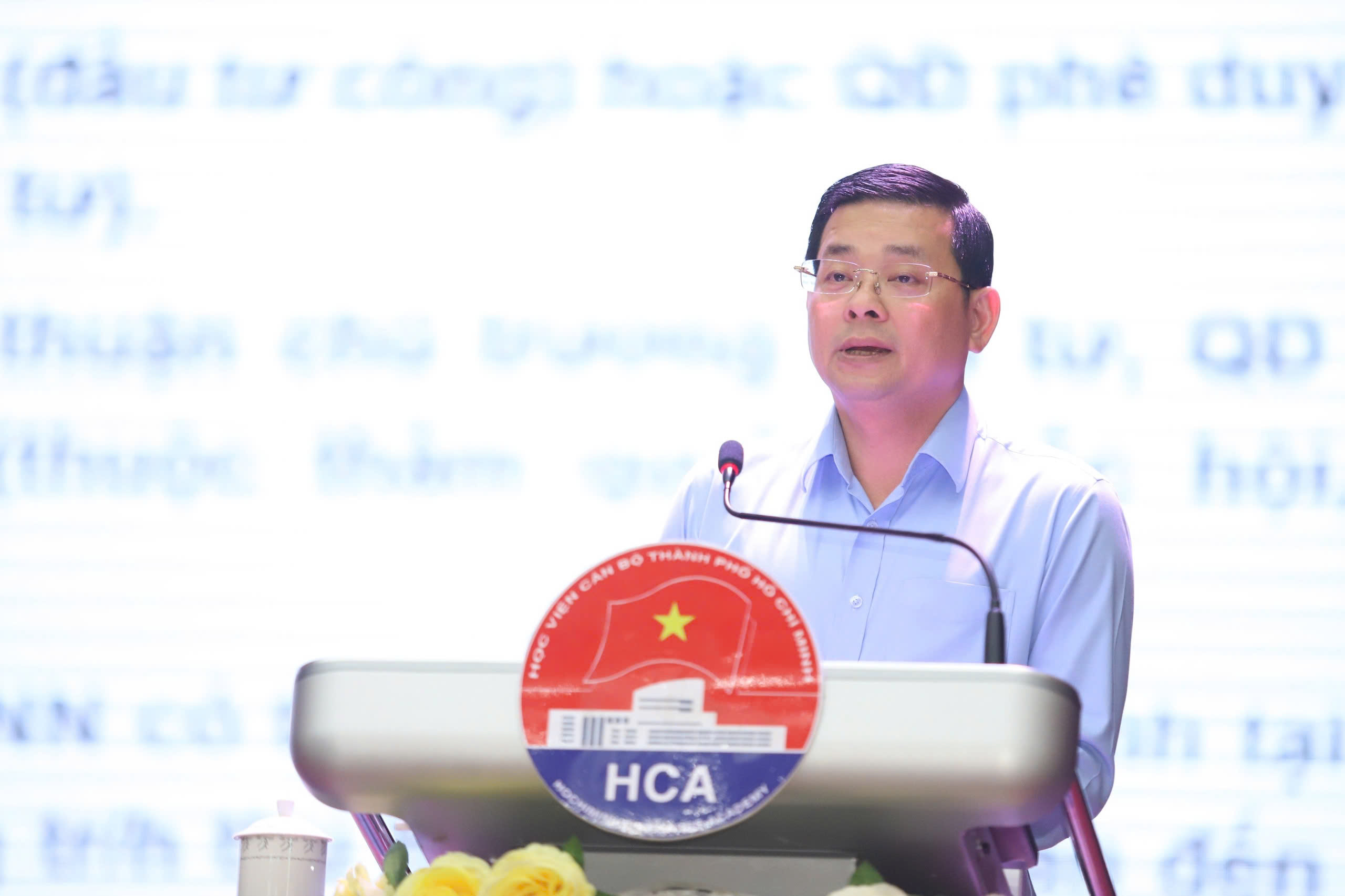 Chủ tịch UBND TP HCM: Giải ph&oacute;ng mặt bằng &igrave; ạch, người đứng đầu x&atilde;, phường sẽ chịu tr&aacute;ch nhiệm - Ảnh 3.