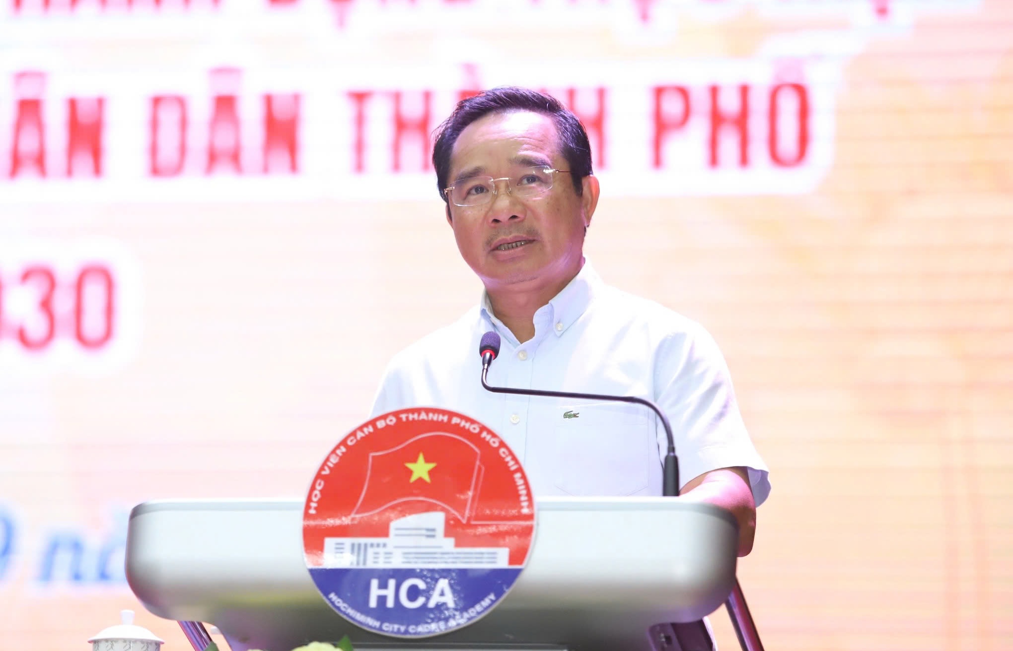 Chủ tịch UBND TP HCM: Giải ph&oacute;ng mặt bằng &igrave; ạch, người đứng đầu x&atilde;, phường sẽ chịu tr&aacute;ch nhiệm - Ảnh 1.