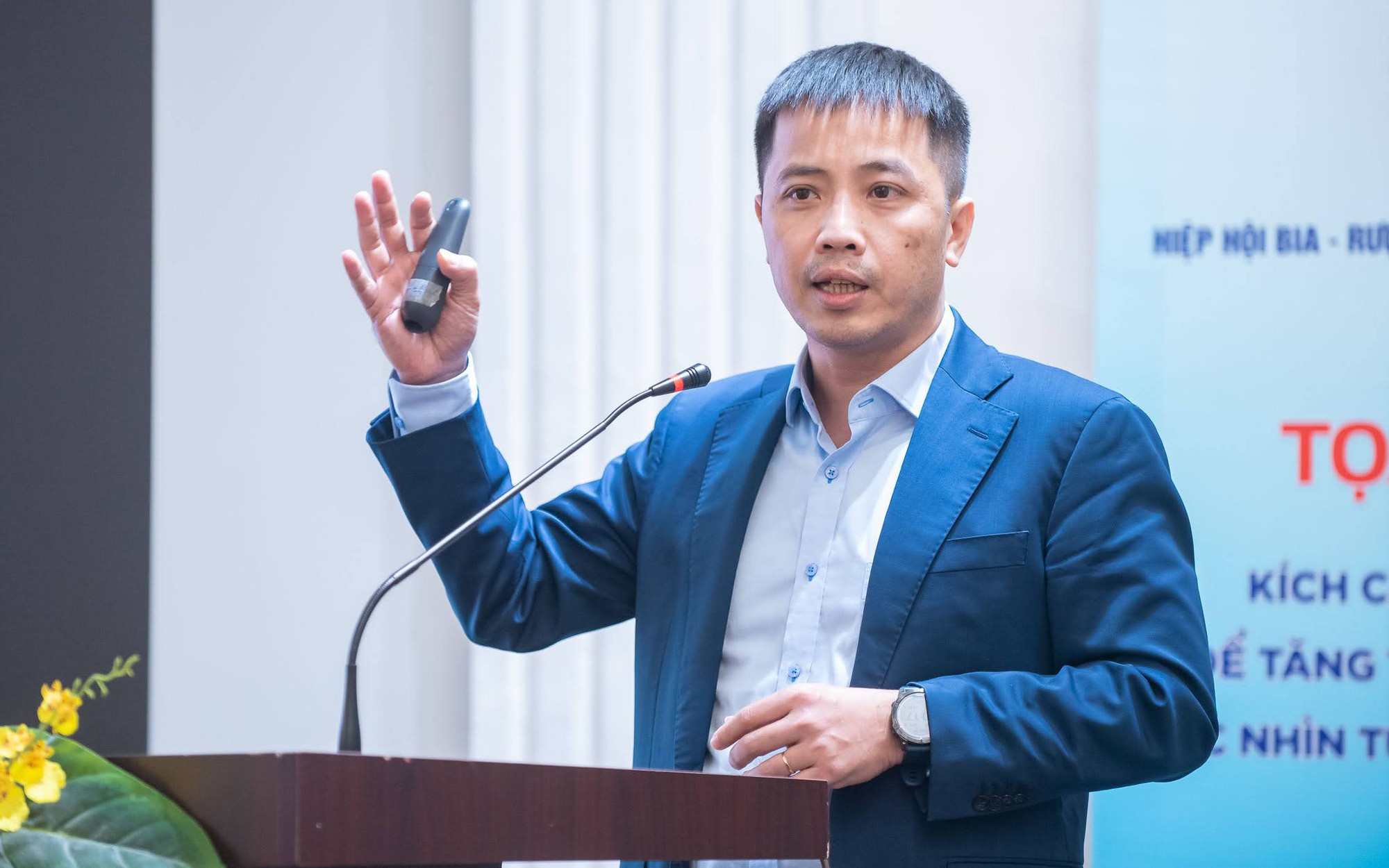 Kích cầu tiêu dùng, khai thác "mỏ vàng" kinh tế đêm để đạt mục tiêu tăng trưởng năm 2025