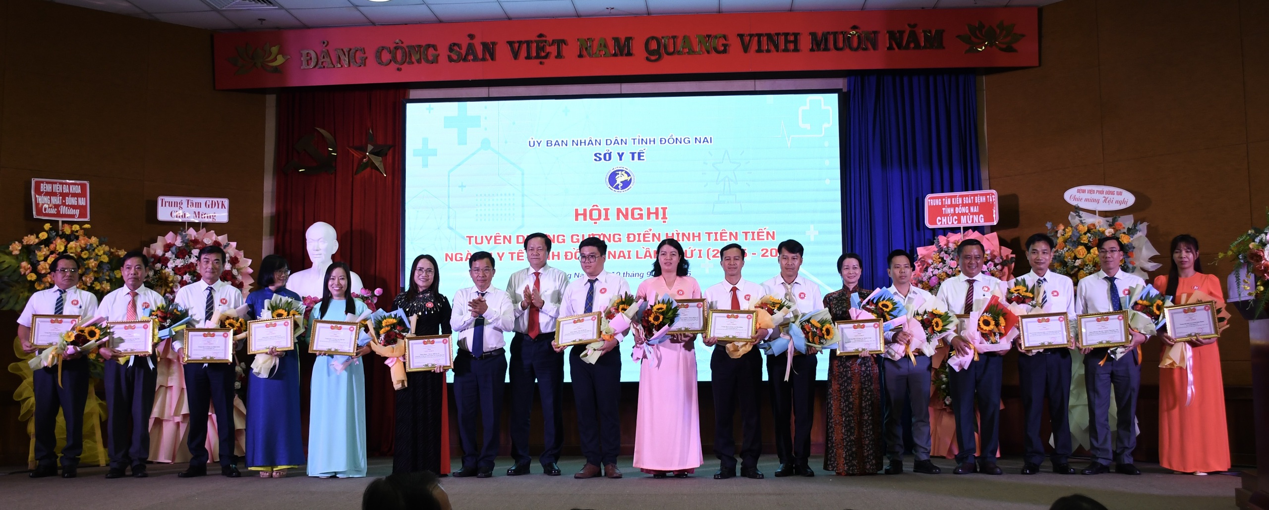 Ngành y tế Đồng Nai ngày càng lớn mạnh - Ảnh 2.
