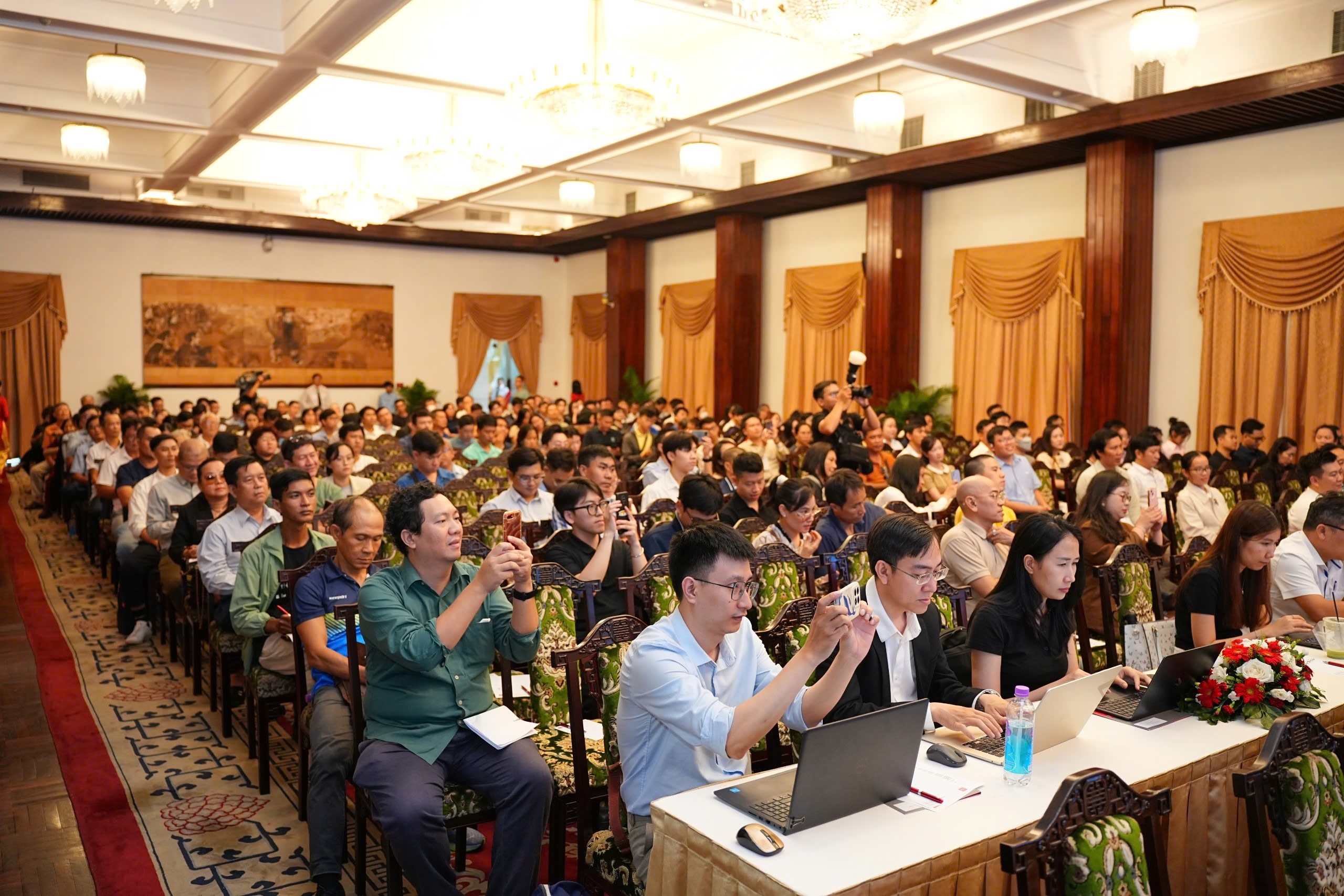 Chủ tịch Chứng kho&aacute;n SSI: Tự tin tr&ecirc;n 90% thị trường chứng kho&aacute;n sẽ được n&acirc;ng hạng - Ảnh 1.