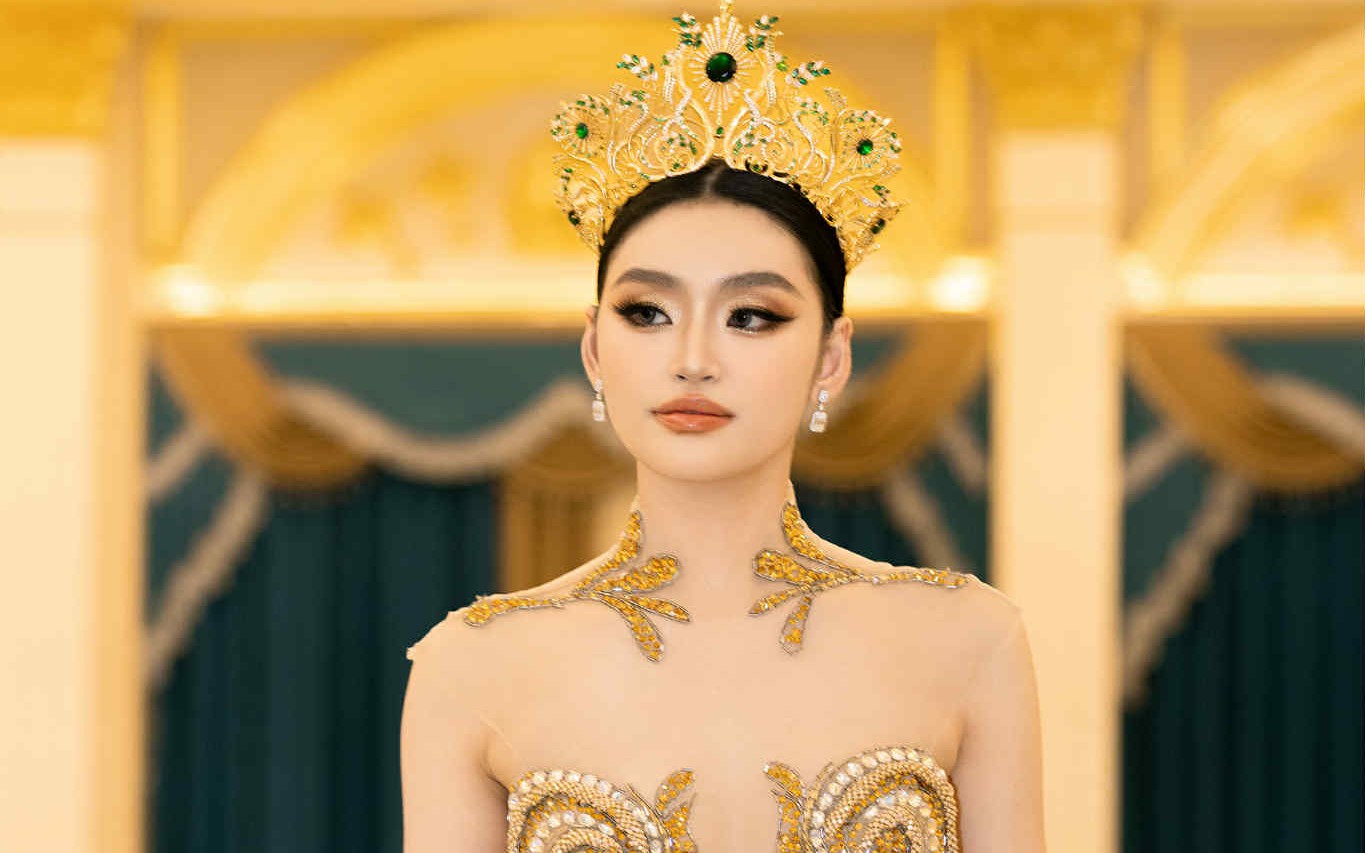 Hoa hậu Yến Nhi chấp nhận phẫu thuật thẩm mỹ