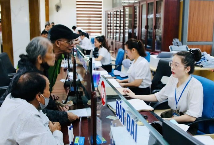 Bộ Chính trị, Ban Bí thư yêu cầu hoàn thiện Đề án tiền lương và phụ cấp- Ảnh 1.