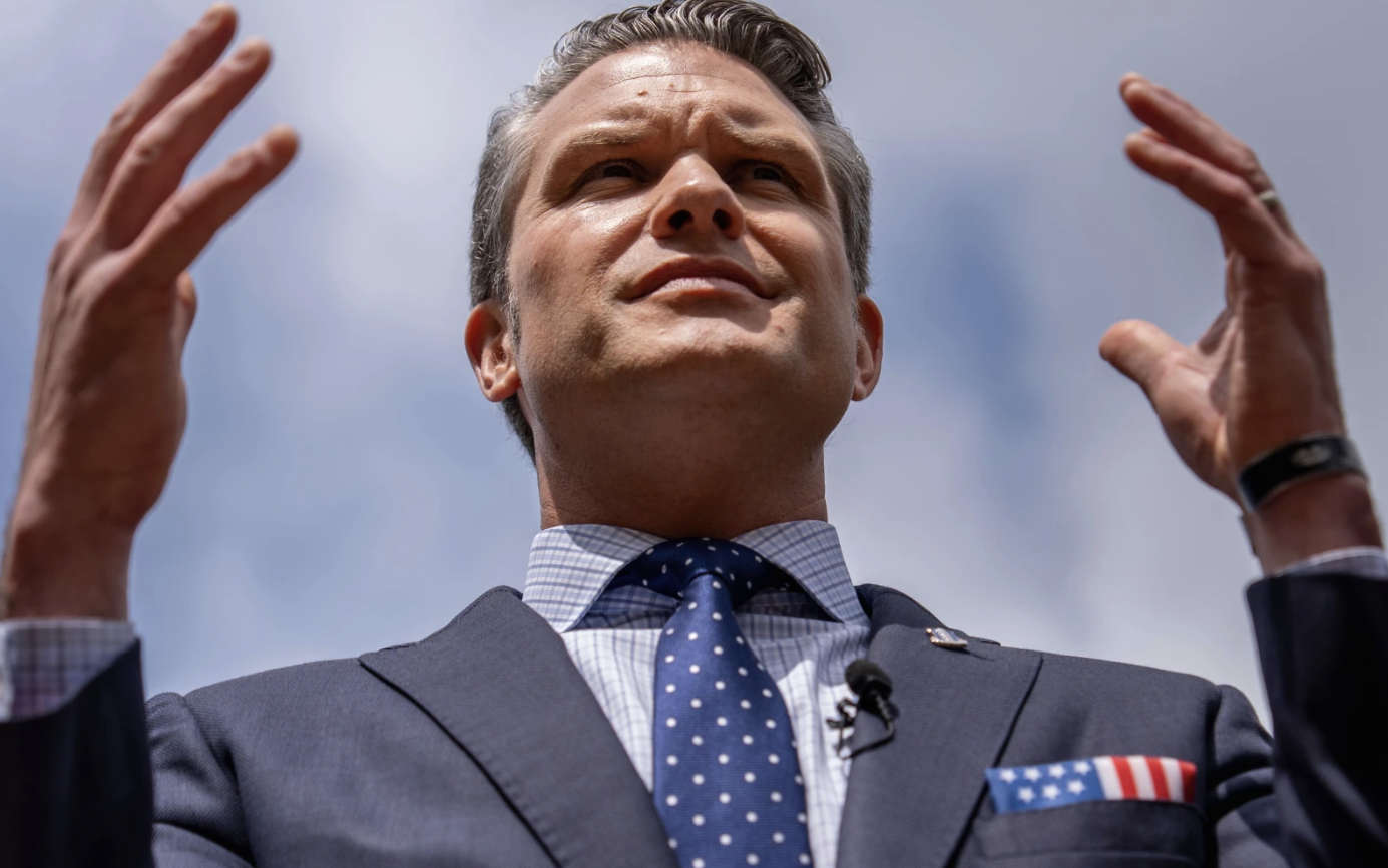Bộ trưởng Quốc phòng Pete Hegseth bất ngờ triệu tập tướng lĩnh Mỹ khắp thế giới