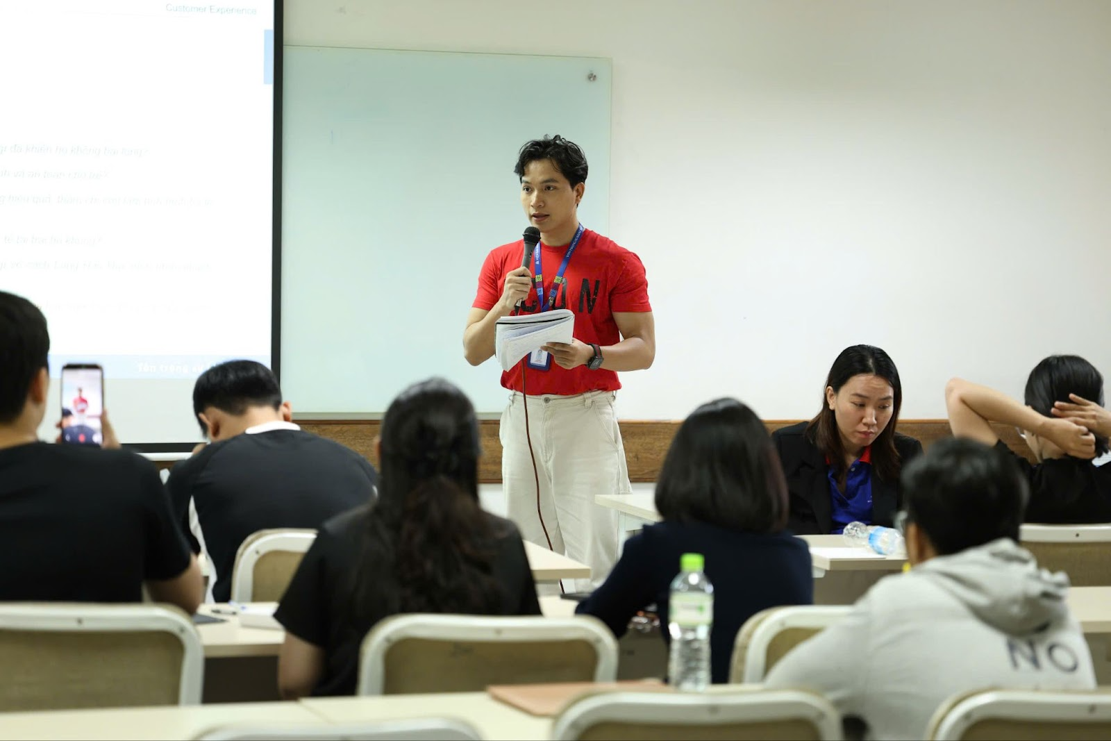 Học thạc sĩ - bước đi chiến lược trước l&agrave;n s&oacute;ng cạnh tranh nh&acirc;n sự to&agrave;n cầu- Ảnh 2.