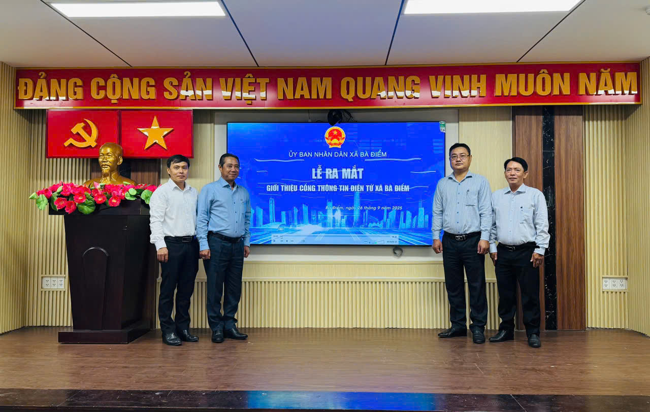 1 x&atilde; ở TP HCM ra mắt "cầu nối giữa ch&iacute;nh quyền v&agrave; nh&acirc;n d&acirc;n"- Ảnh 1.