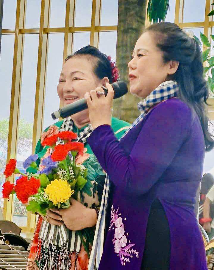 Kiều Mỹ Dung, Trần Thiện v&agrave; cuộc gặp gỡ đầy x&uacute;c động với thầy NSND Nguyễn Ngọc Phương - Ảnh 6.