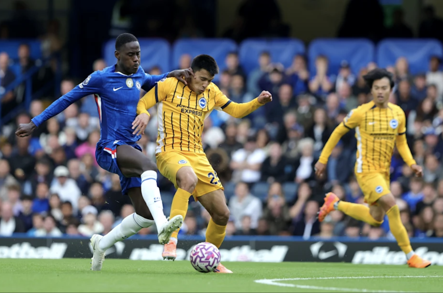 Chelsea thua thảm s&acirc;n nh&agrave;, Liverpool nhận thất bại đầu m&ugrave;a tại Ngoại hạng Anh - Ảnh 1.